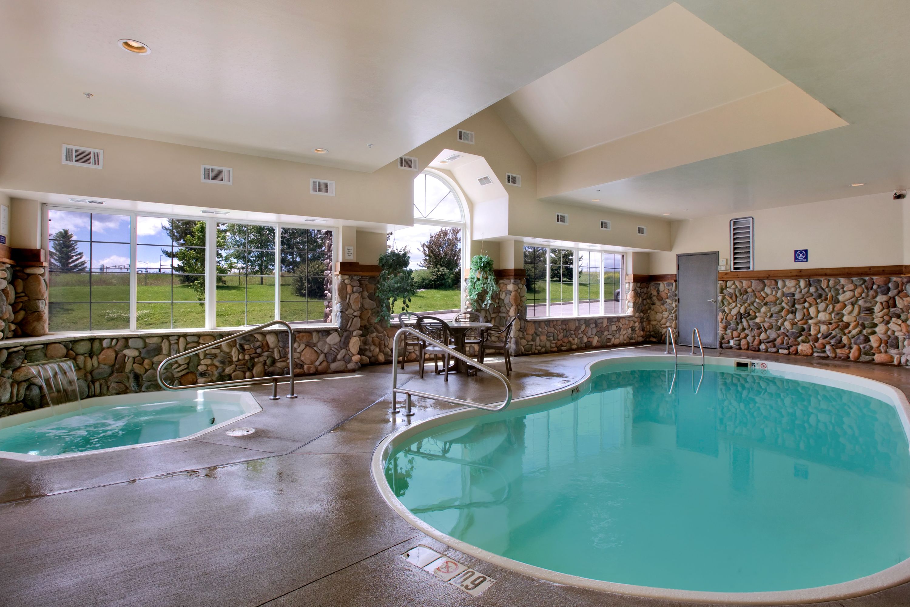 Microtel Inn Amp Suites By Wyndham Bozeman Bozeman Mt Hotels