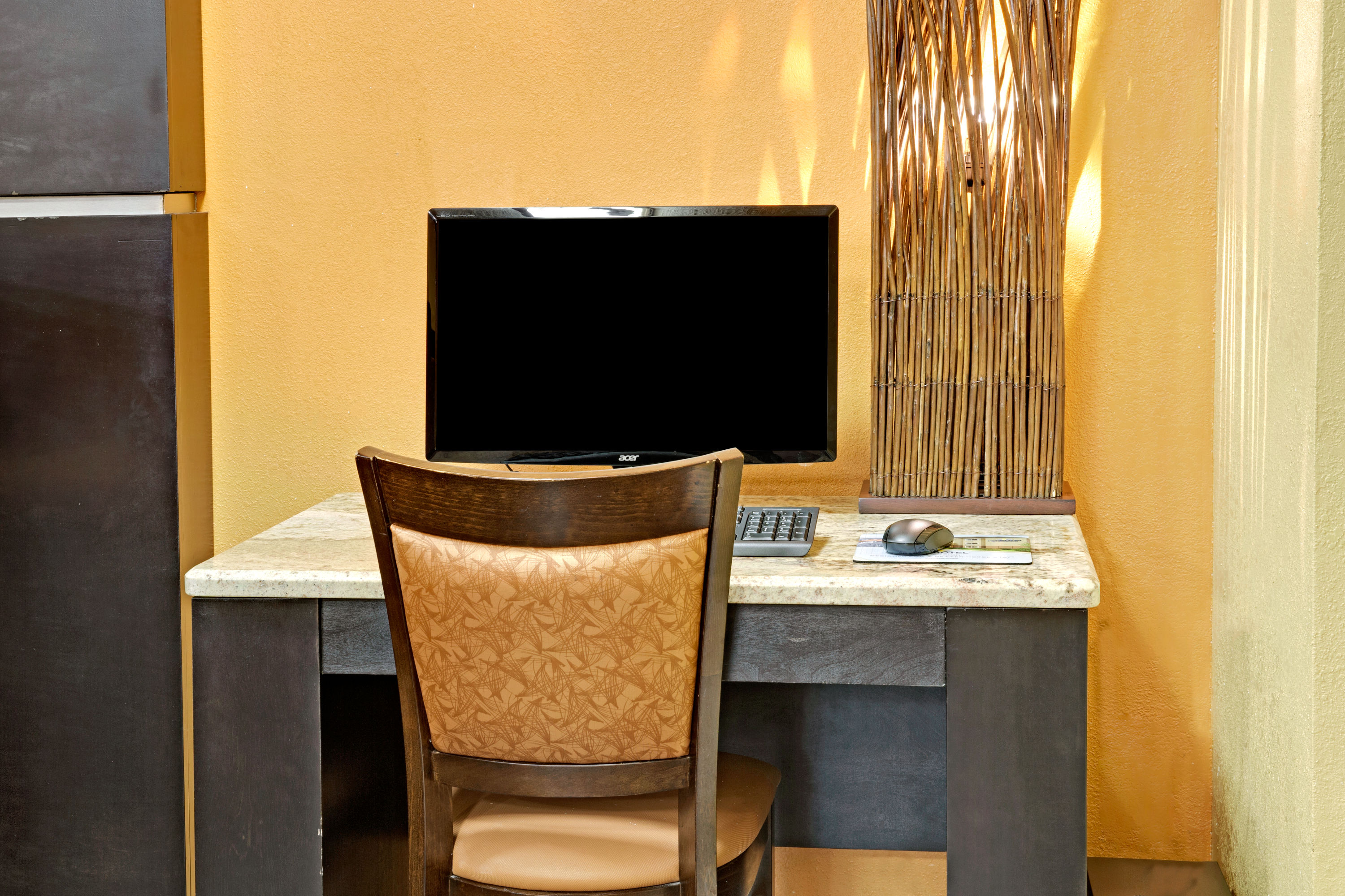 Microtel Inn & Suites by Wyndham Charlotte/University Place business center in Charlotte, North Carolina