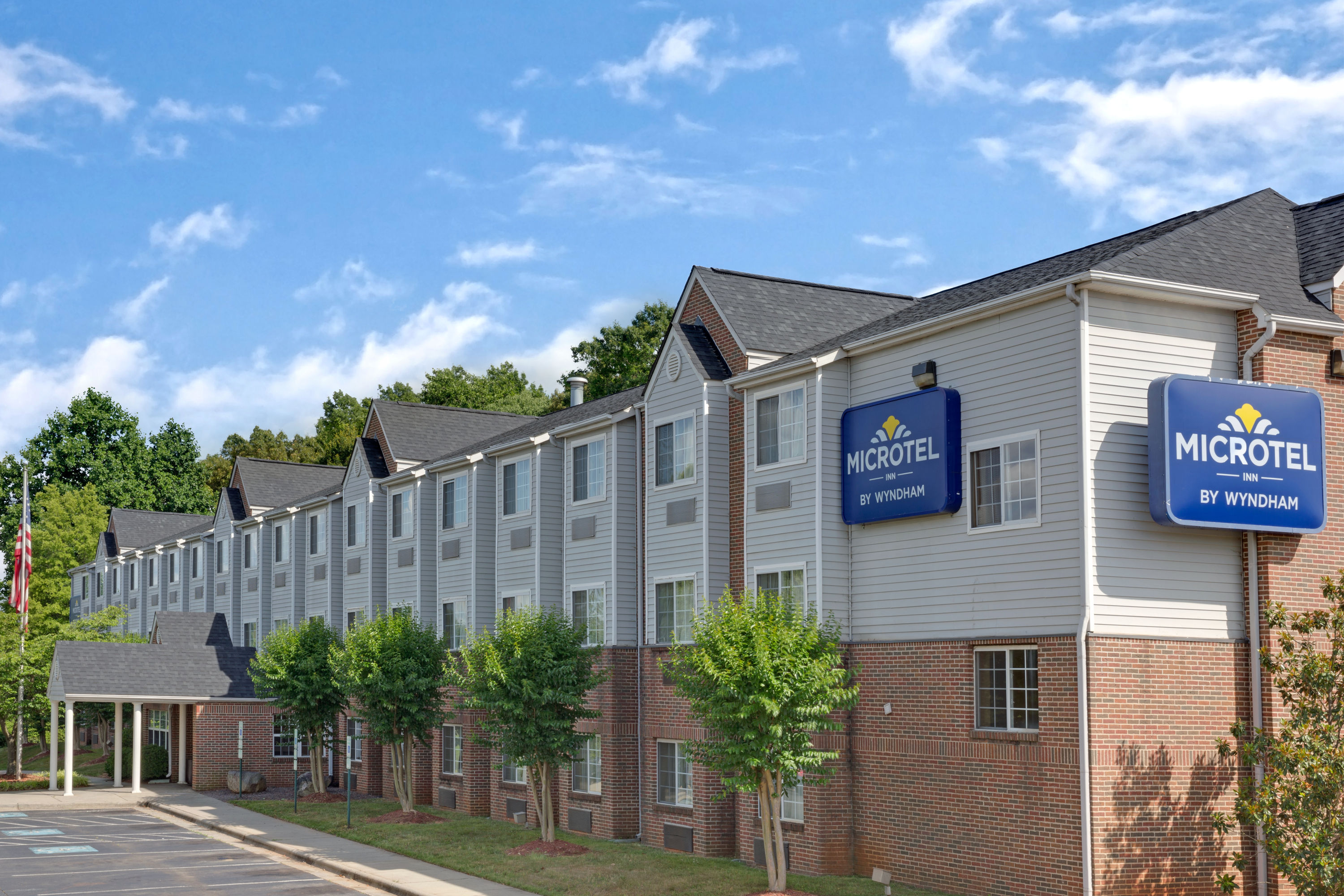 Microtel Inn Suites By Wyndham Charlotte University Place