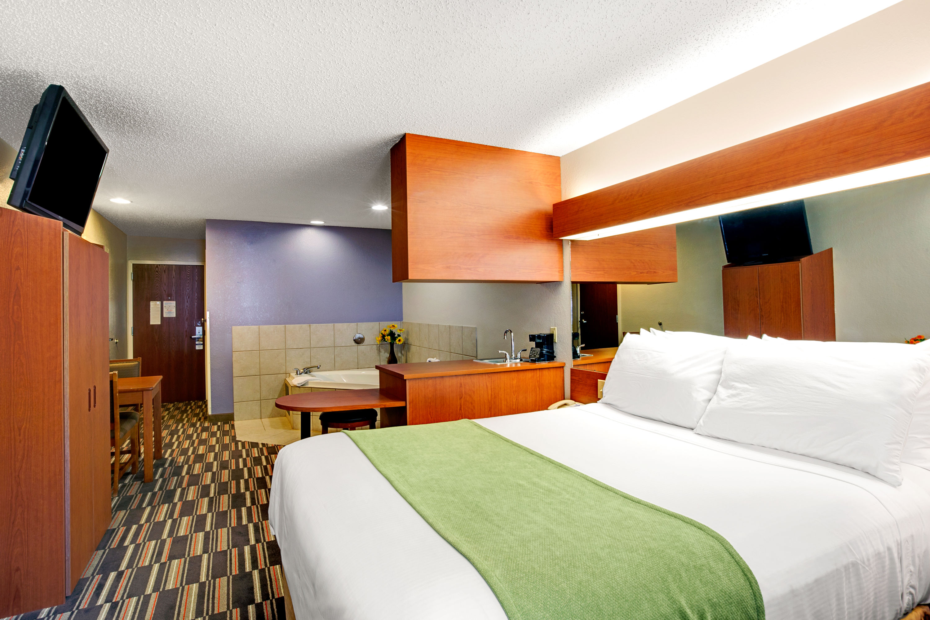 Microtel Inn & Suites by Wyndham Cherokee suite in Cherokee, North Carolina