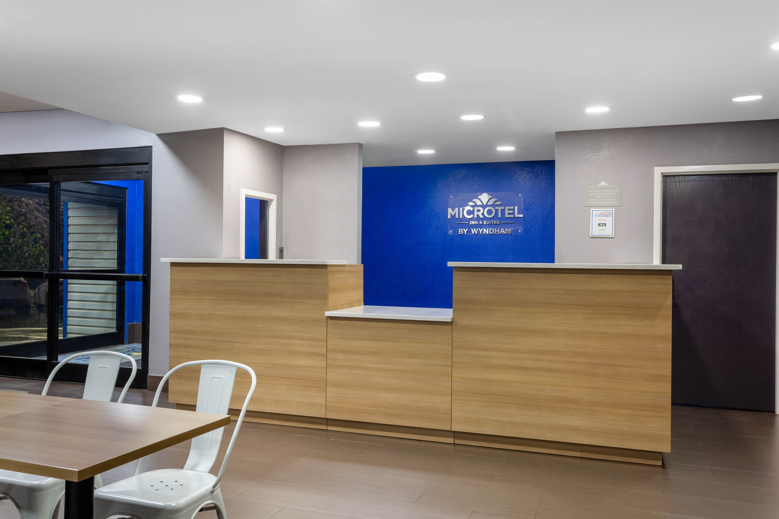 hotels in matthews nc 28105