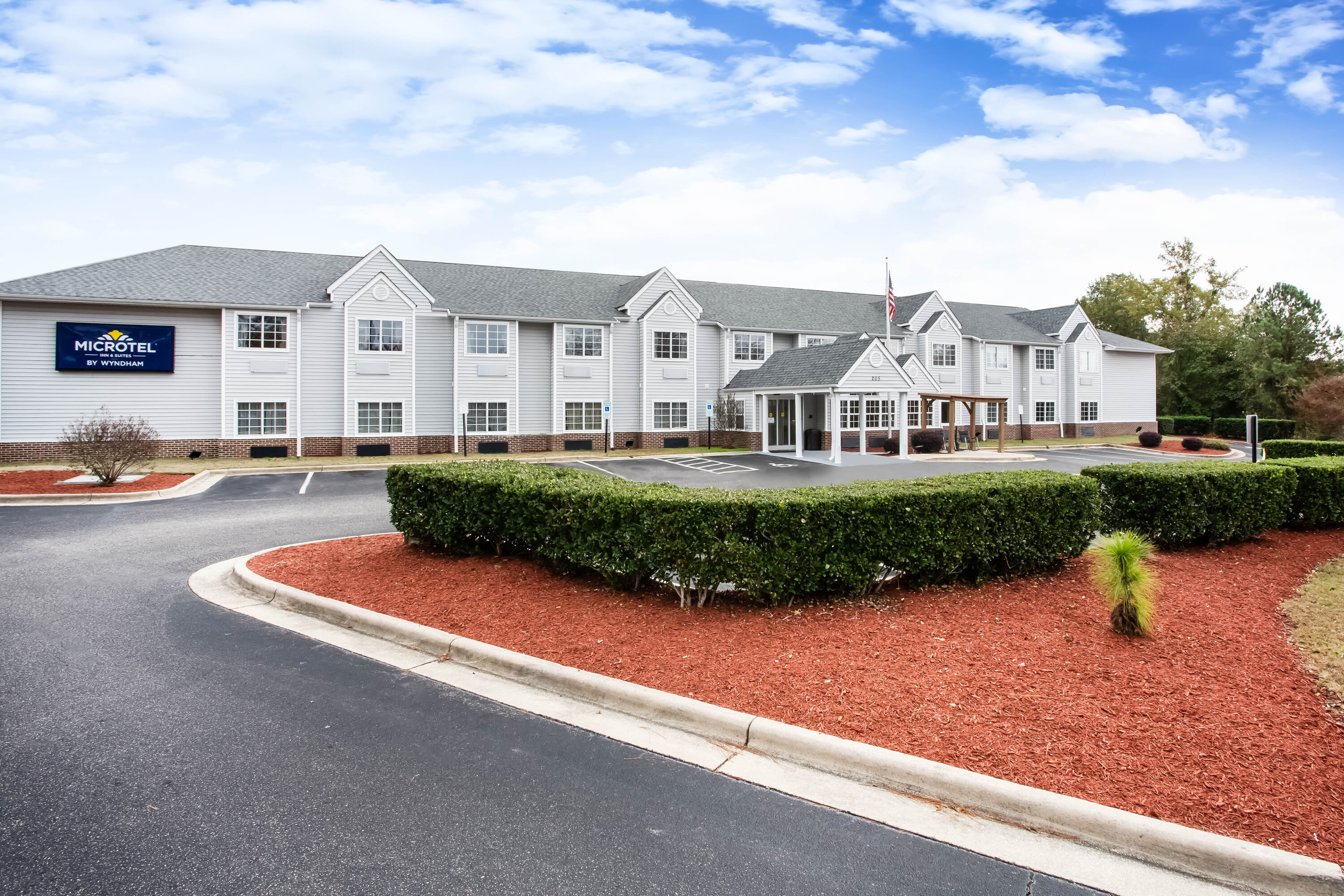 Microtel Inn & Suites by Wyndham Southern Pines / Pinehurst | Southern