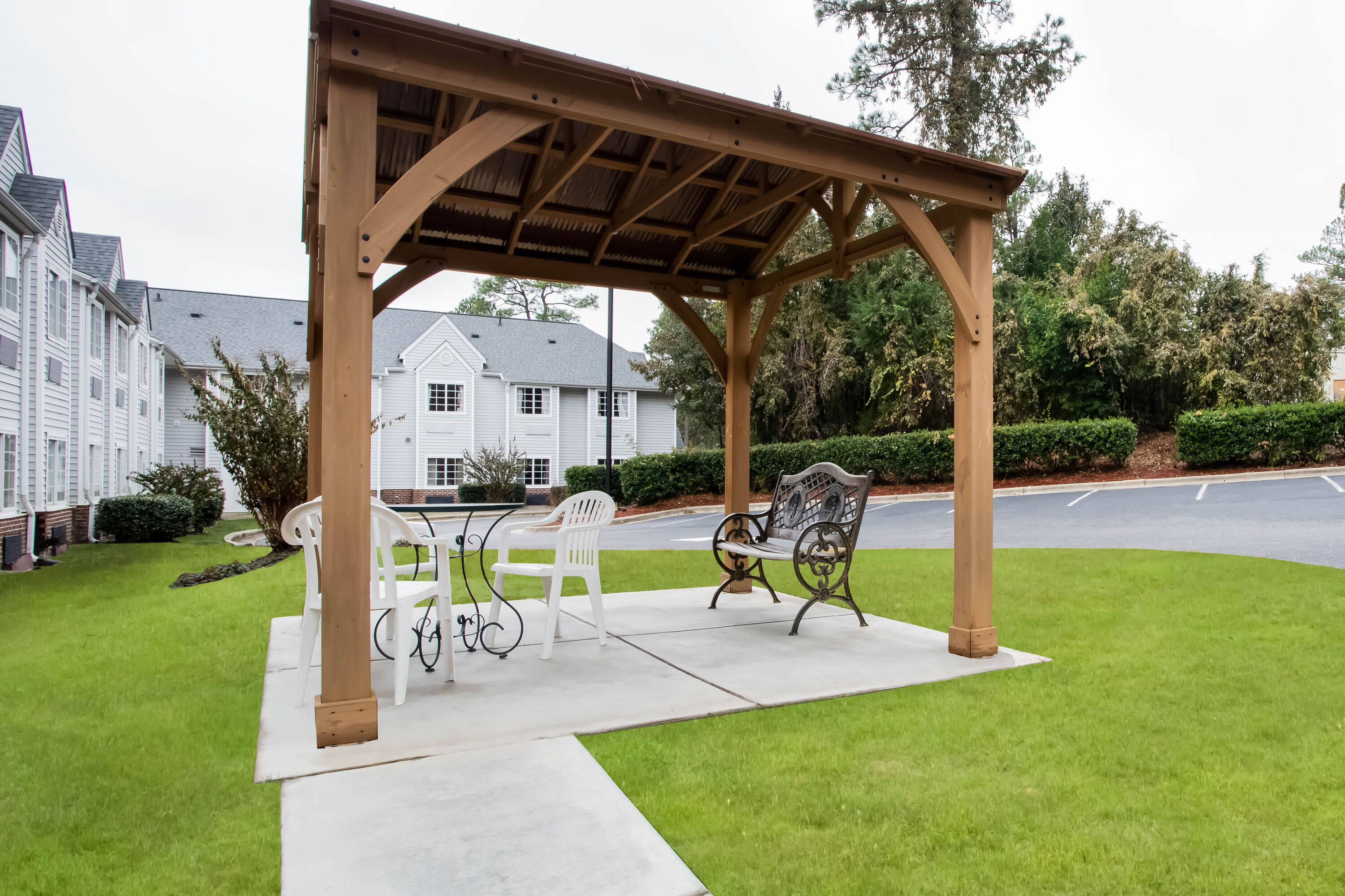 Gazebo at Microtel Inn & Suites by Wyndham Southern Pines / Pinehurst in Southern Pines, North Carolina