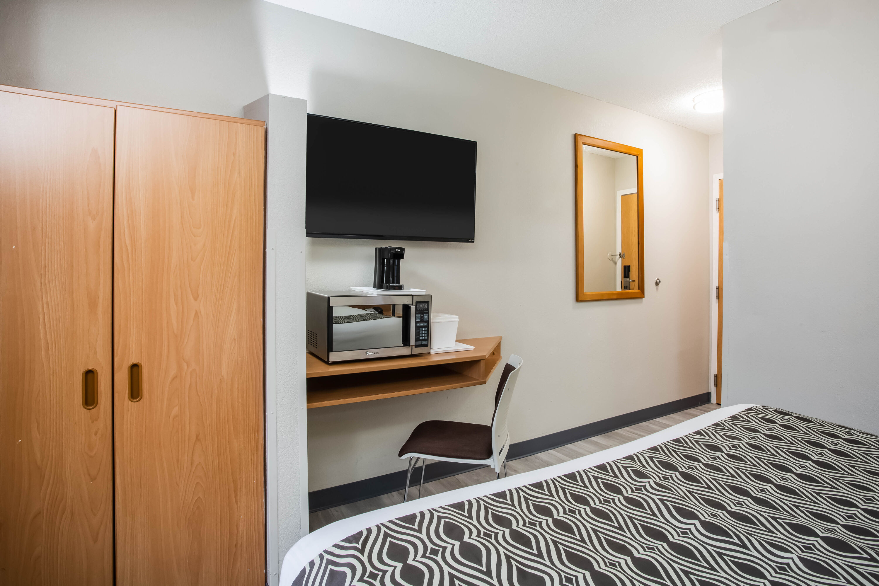 Guest room at the Microtel Inn & Suites by Wyndham Southern Pines / Pinehurst in Southern Pines, North Carolina