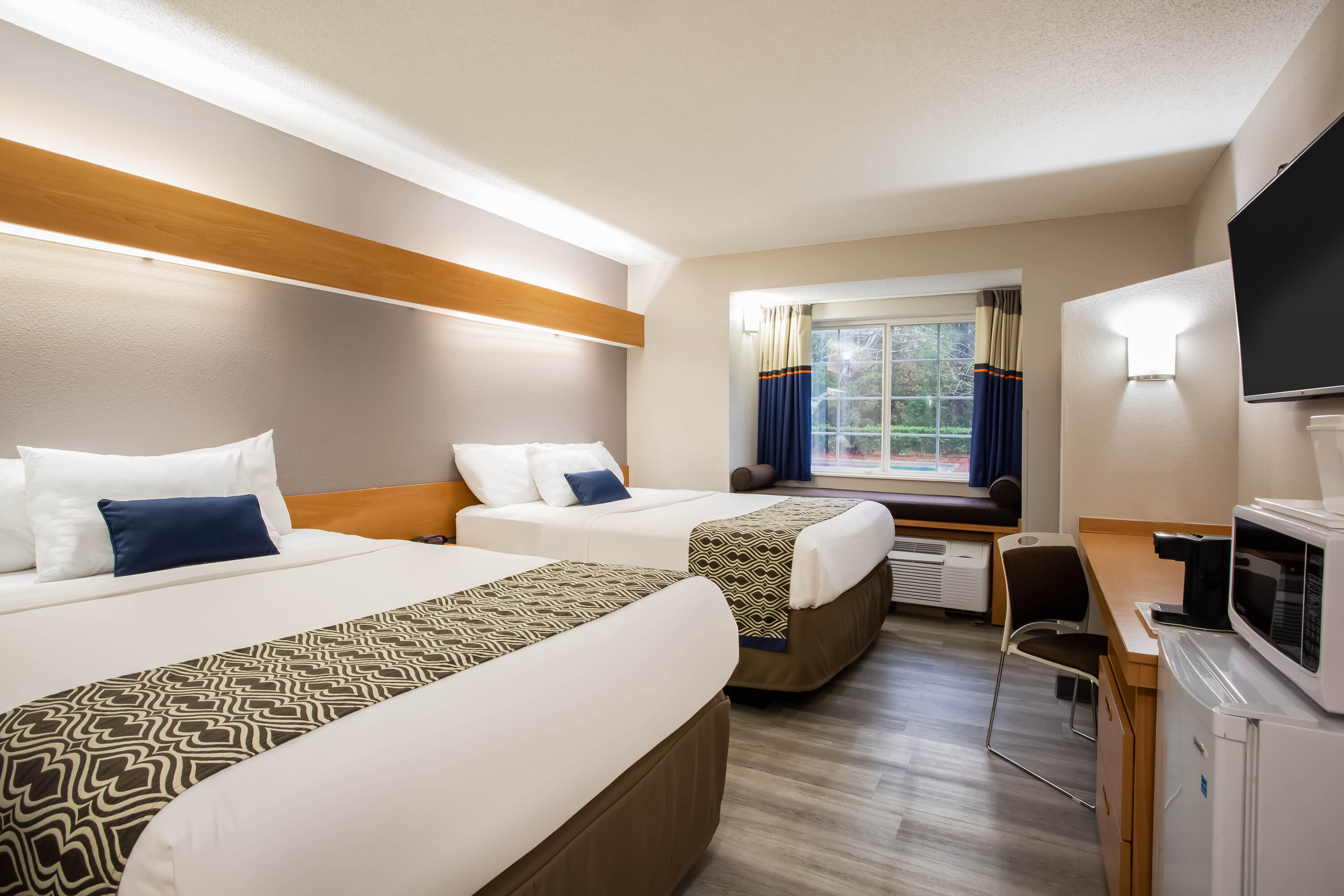 Guest room at the Microtel Inn & Suites by Wyndham Southern Pines / Pinehurst in Southern Pines, North Carolina