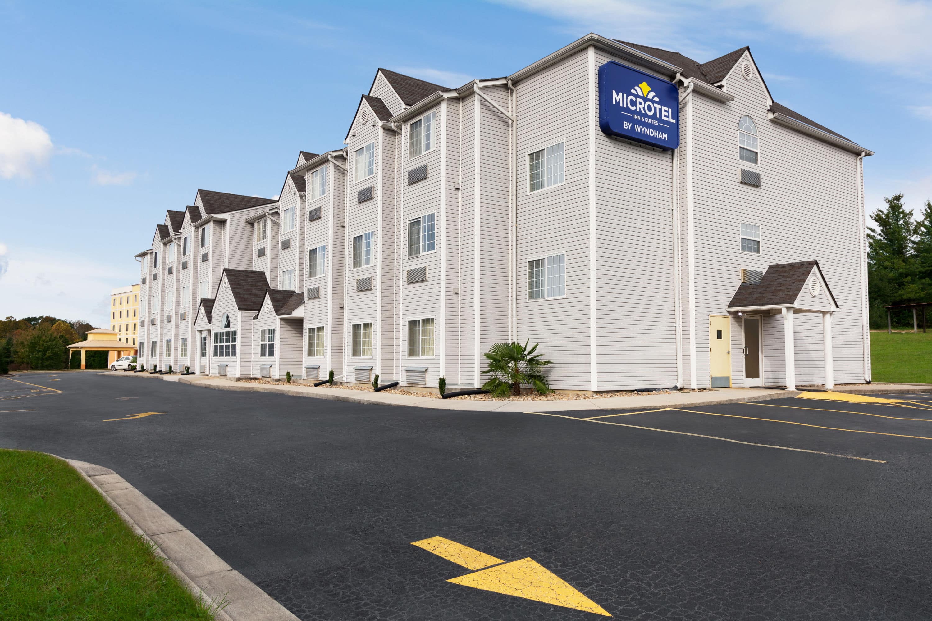 Whether you're looking for exquisite color, innovative organization, just the essential elements, or a frameless construction, thomasville cabinetry makes it easy to transform. microtel inn suites by wyndham