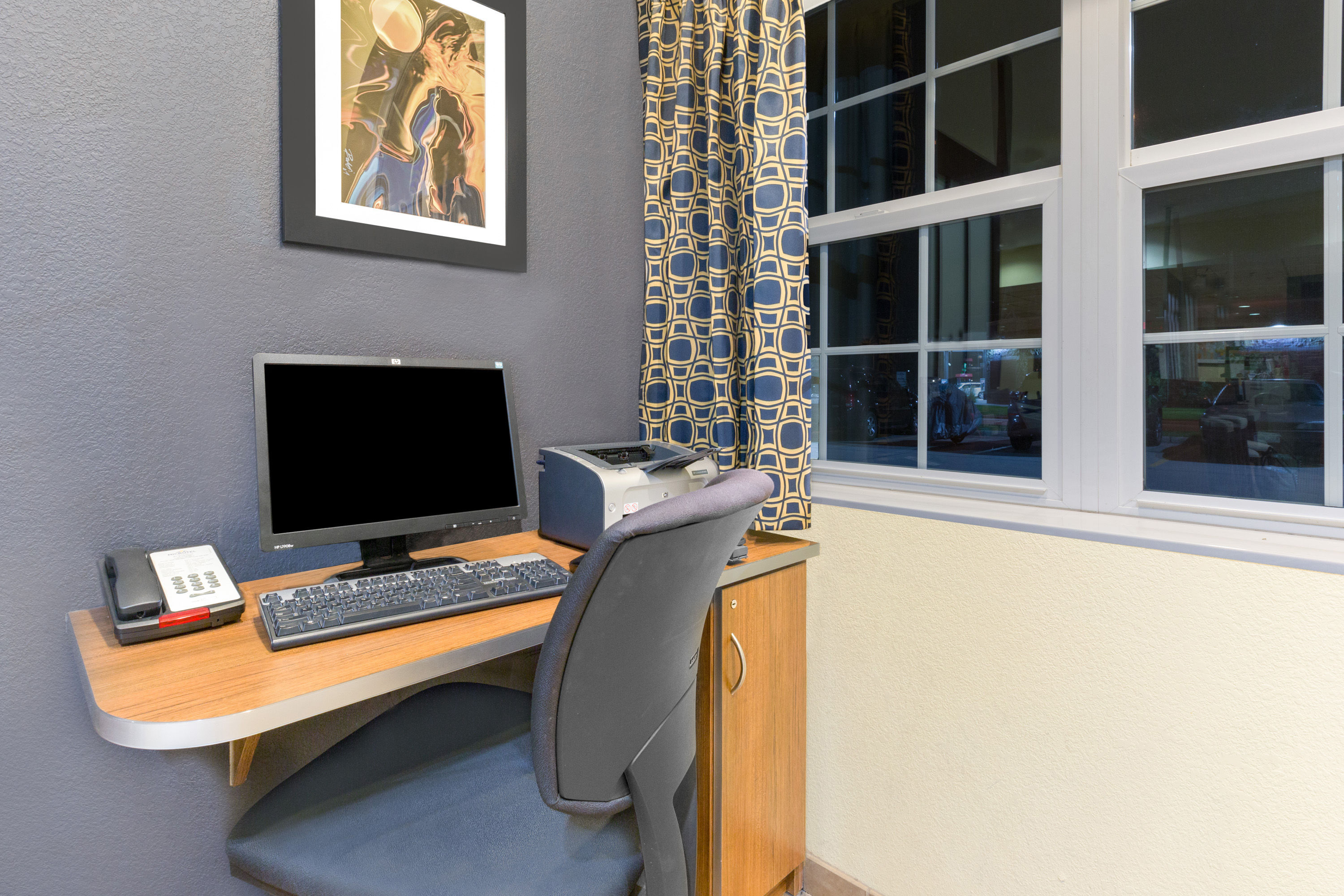 Microtel Inn & Suites by Wyndham Kearney business center in Kearney, Nebraska