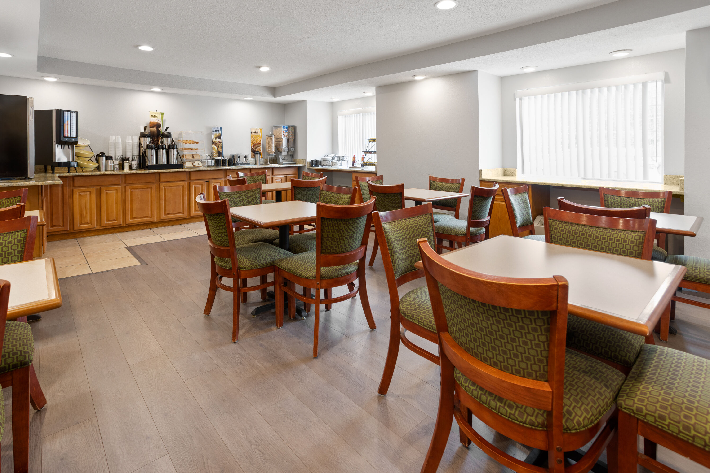 Free breakfast at Microtel Inn by Wyndham Albany Airport in Latham, New York
