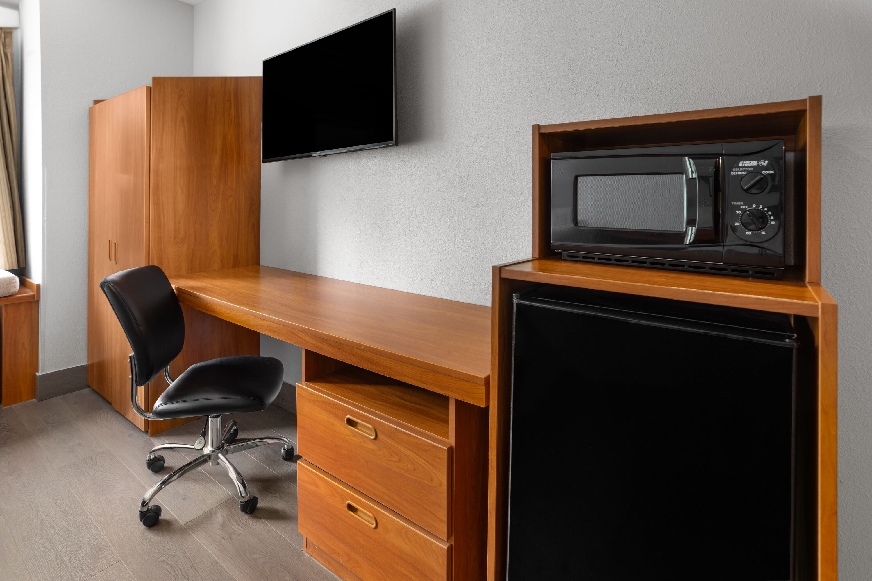 Guest room at the Microtel Inn by Wyndham Albany Airport in Latham, New York
