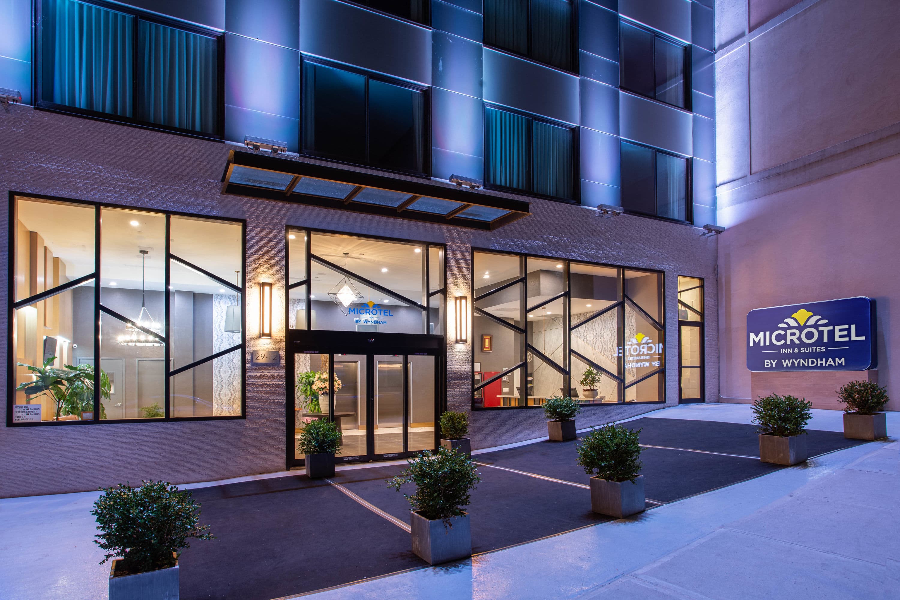 Microtel Inn By Wyndham Long Island City Long Island City Ny Hotels