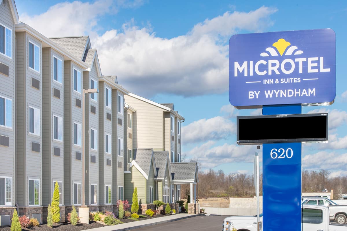 Microtel Inn Suites By Wyndham Cadiz Hotels Oh 43907 Exterior Of Microtel Inn Suites By Wyndham Cadiz Hotel In Ohio