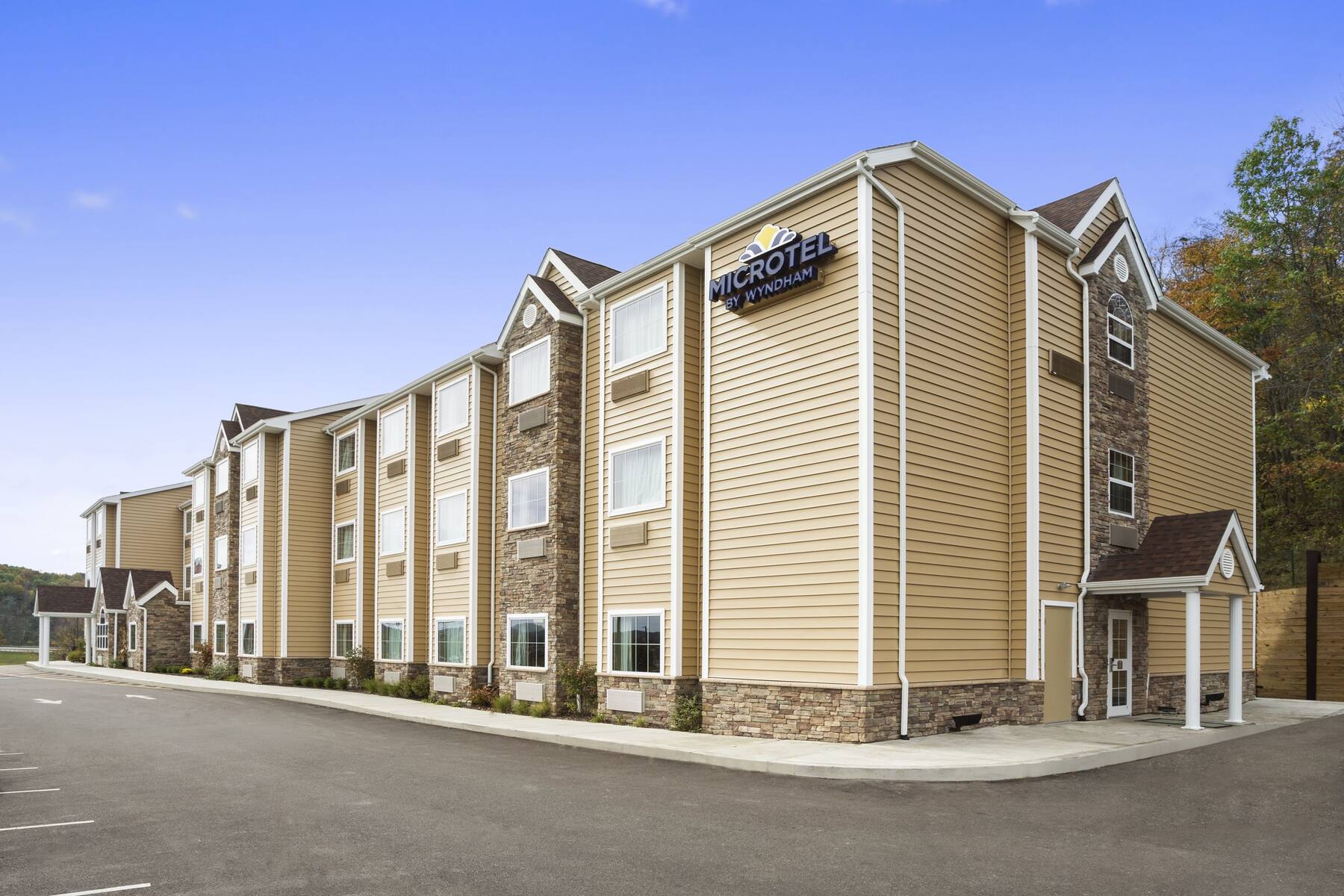 Exterior of Microtel Inn & Suites by Wyndham Cambridge hotel in Cambridge, Ohio Exterior of Microtel Inn & Suites by Wyndham Cambridge hotel in Cambridge, Ohio