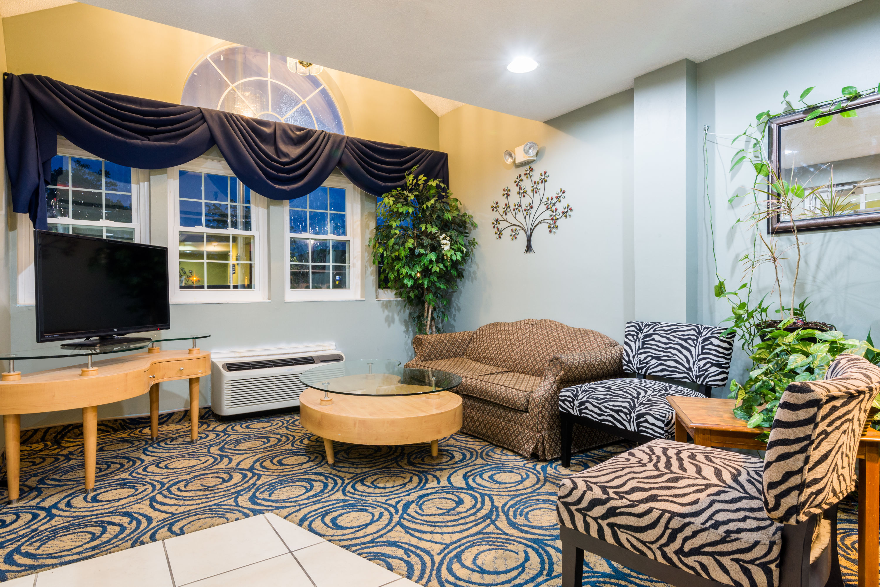 Microtel Inn Suites By Wyndham Dayton Riverside Oh Dayton Oh