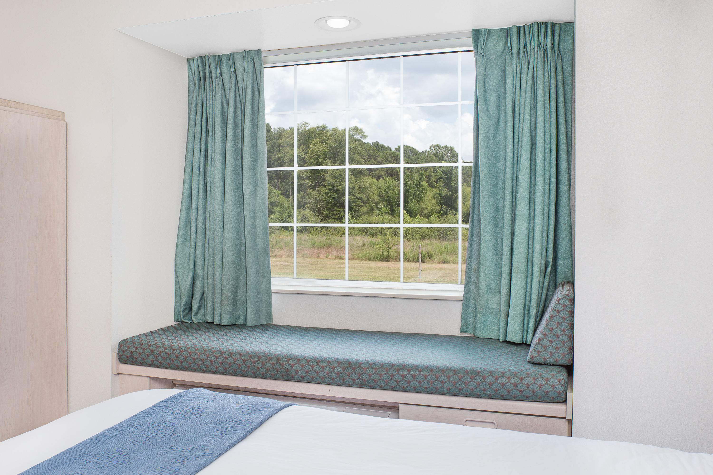 Microtel Inn & Suites by Wyndham Broken Bow Broken Bow, OK Hotels