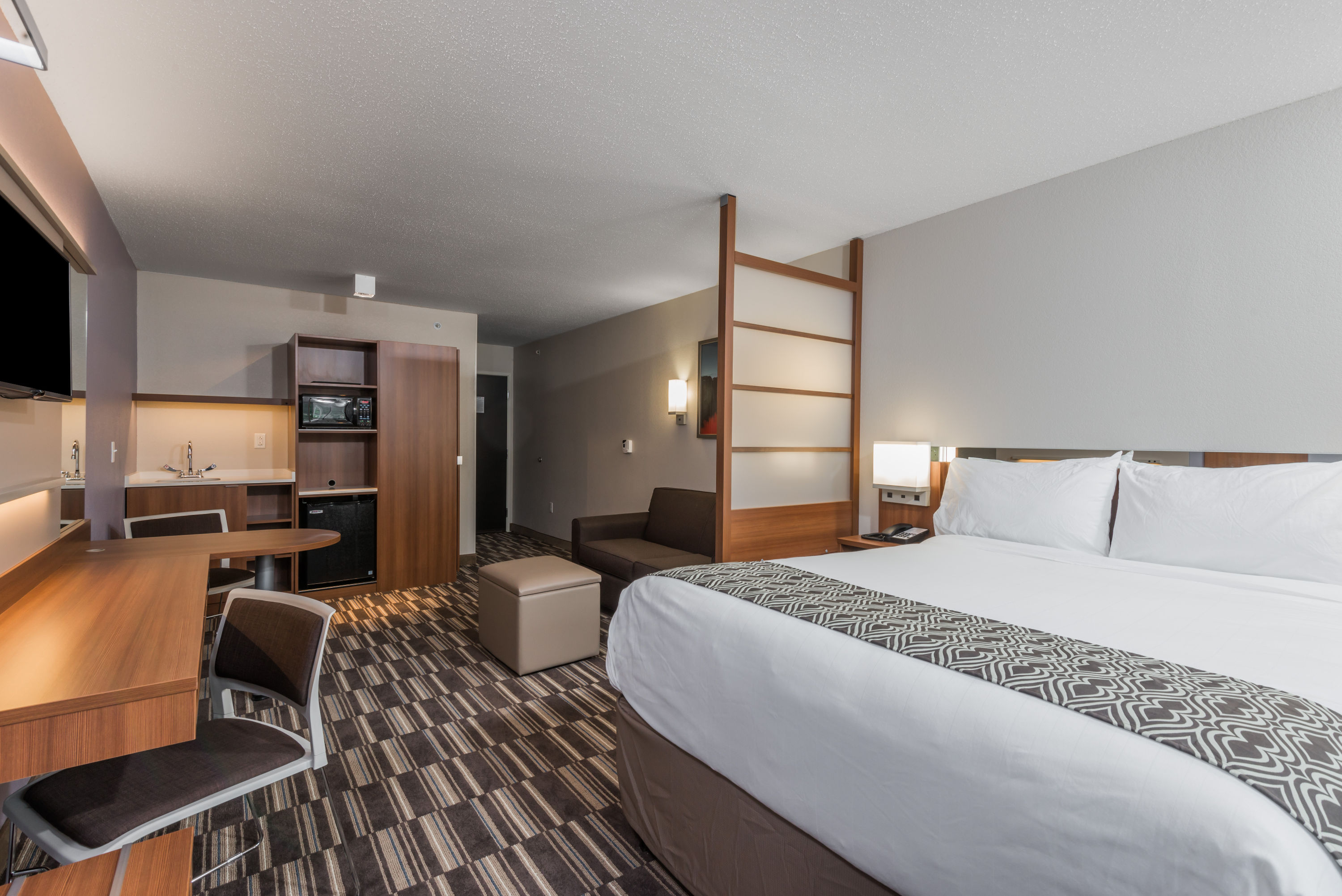 Microtel Inn & Suites by Wyndham Altoona suite in Altoona, Pennsylvania