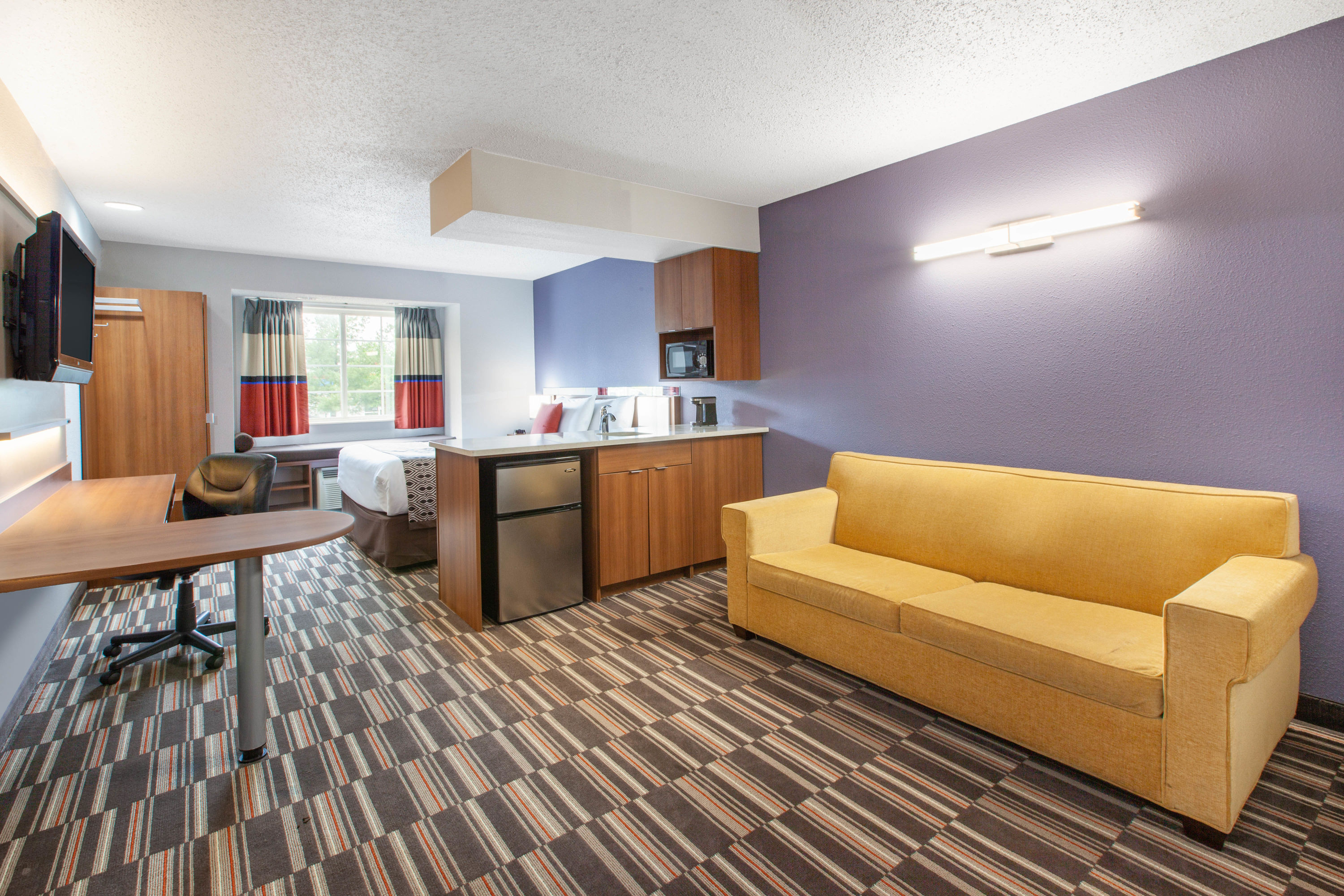 Microtel Inn & Suites by Wyndham Pittsburgh Airport | Pittsburgh, PA Hotels