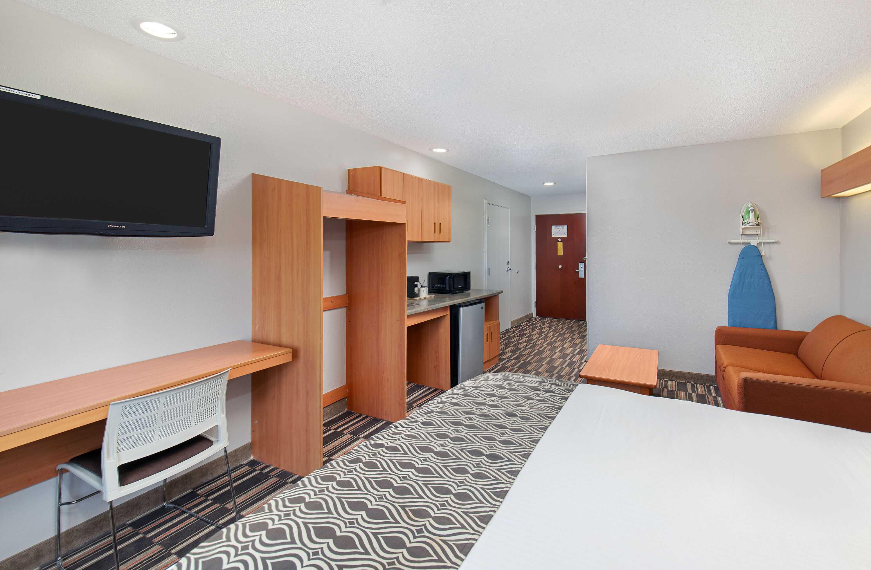 Guest room at the Microtel Inn & Suites by Wyndham Cordova Memphis I-40 East in Cordova, Tennessee