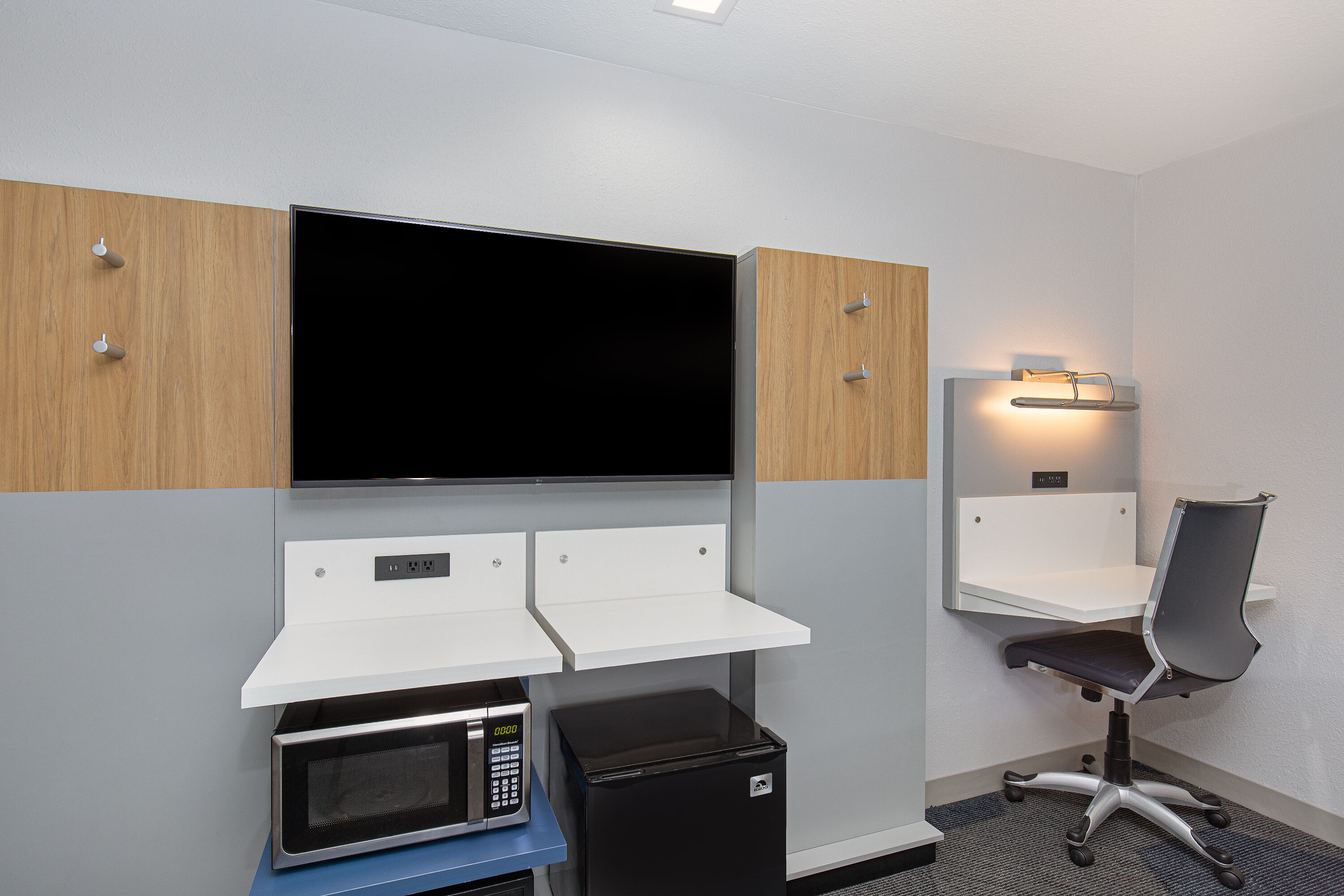 Microtel Inn & Suites by Wyndham Manchester | Manchester, TN Hotels