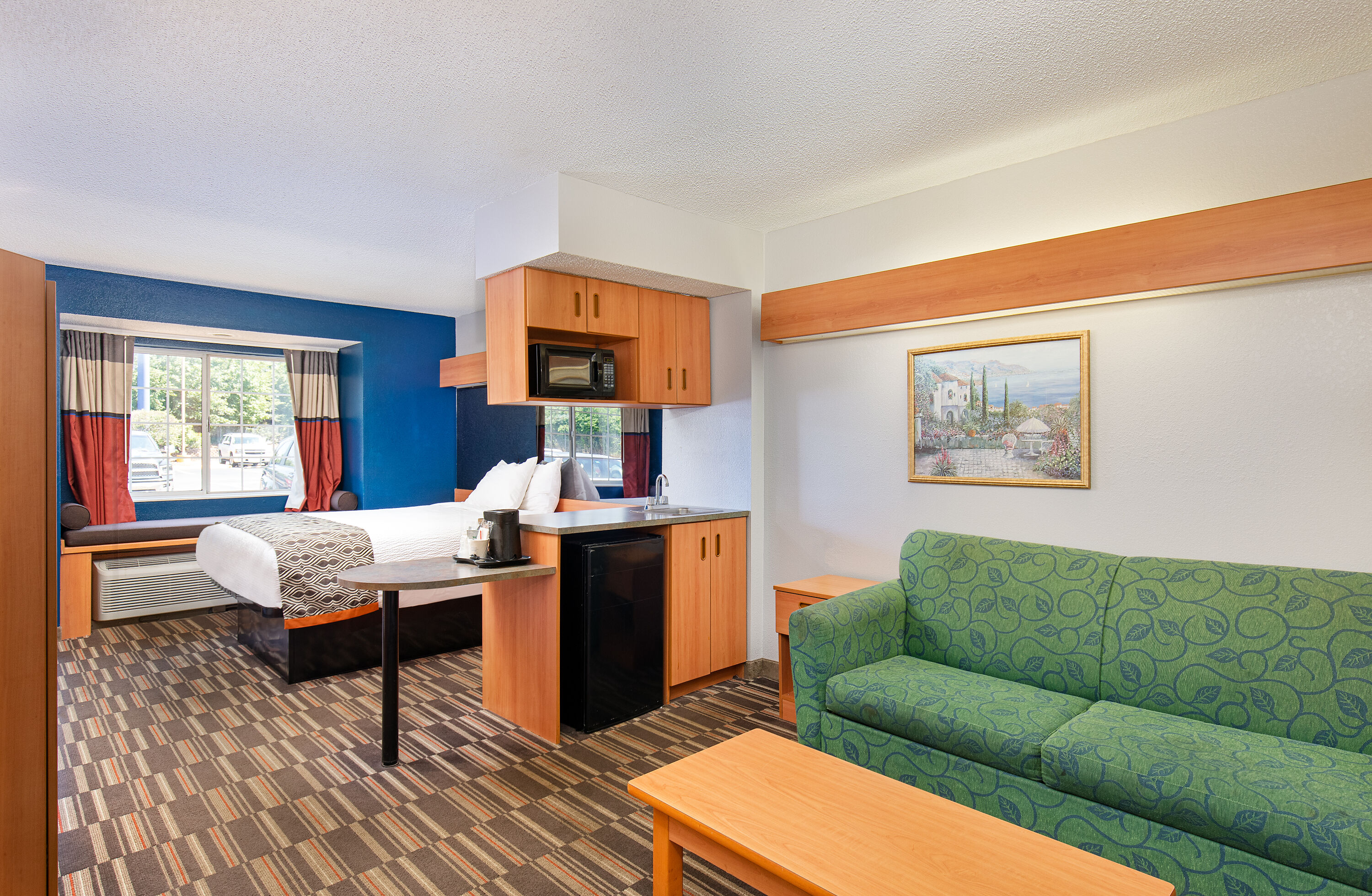 Microtel Inn & Suites by Wyndham Cordova Memphis I-40 East suite in Memphis, Tennessee