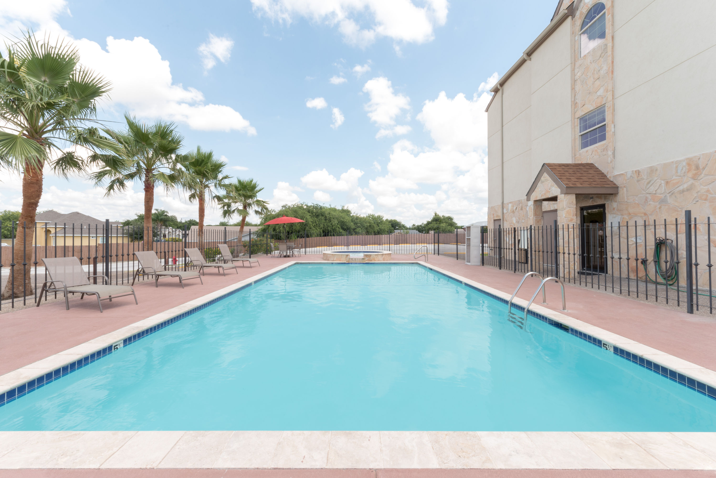 Microtel Inn & Suites by Wyndham Eagle Pass Eagle Pass, TX Hotels