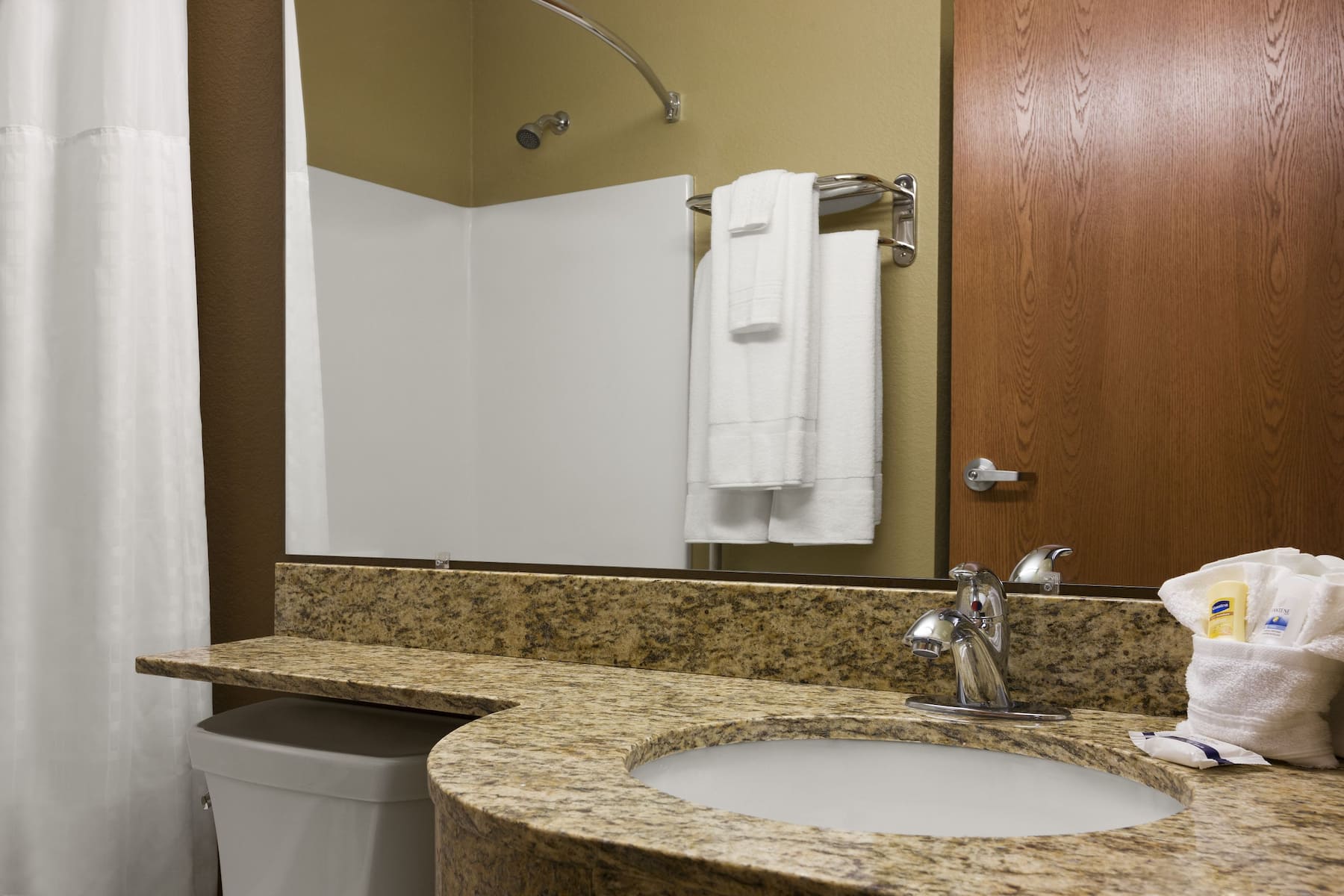Microtel Inn & Suites by Wyndham Kenedy | Kenedy, TX Hotels