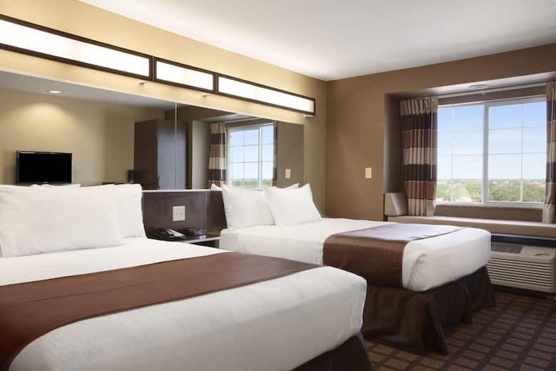 Microtel Inn Suites By Wyndham Pleasanton Hotels Guest Room At The Microtel Inn Suites By Wyndham Pleasanton In Texas