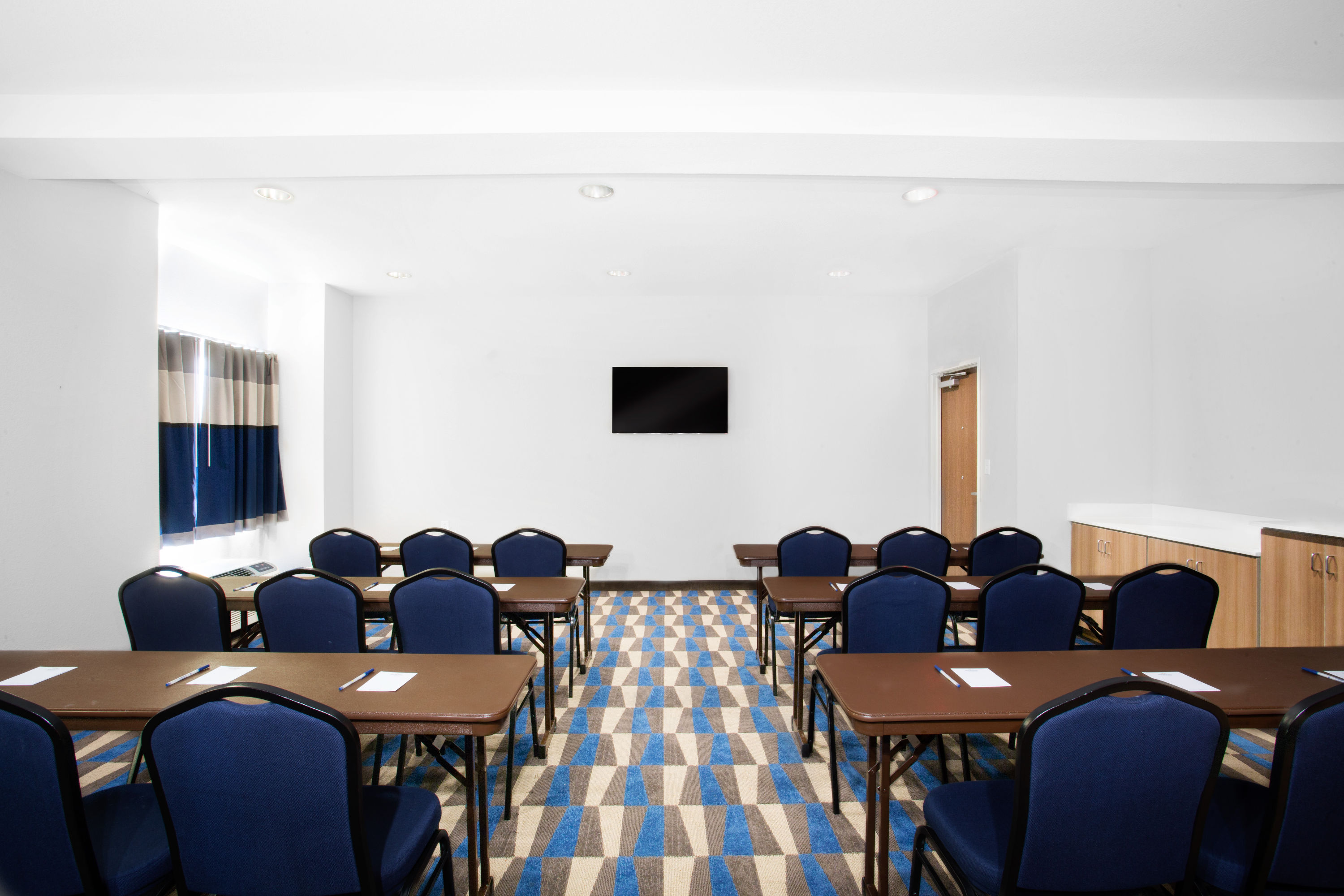 Meeting room at Microtel by Wyndham Vernal / Naples in Naples, Utah
