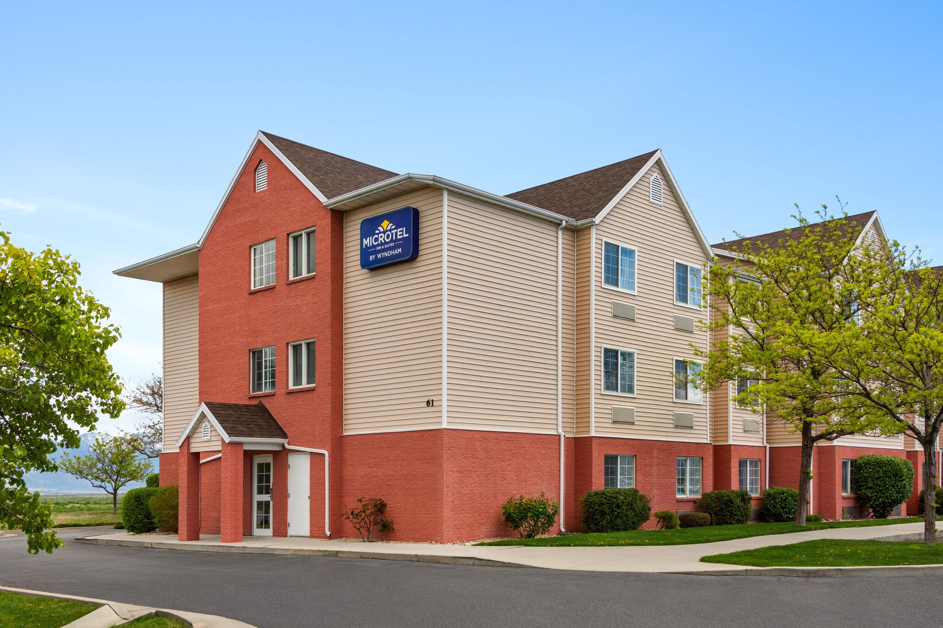 Exterior of Microtel Inn & Suites by Wyndham Salt Lake City Airport hotel in Salt Lake City, Utah
