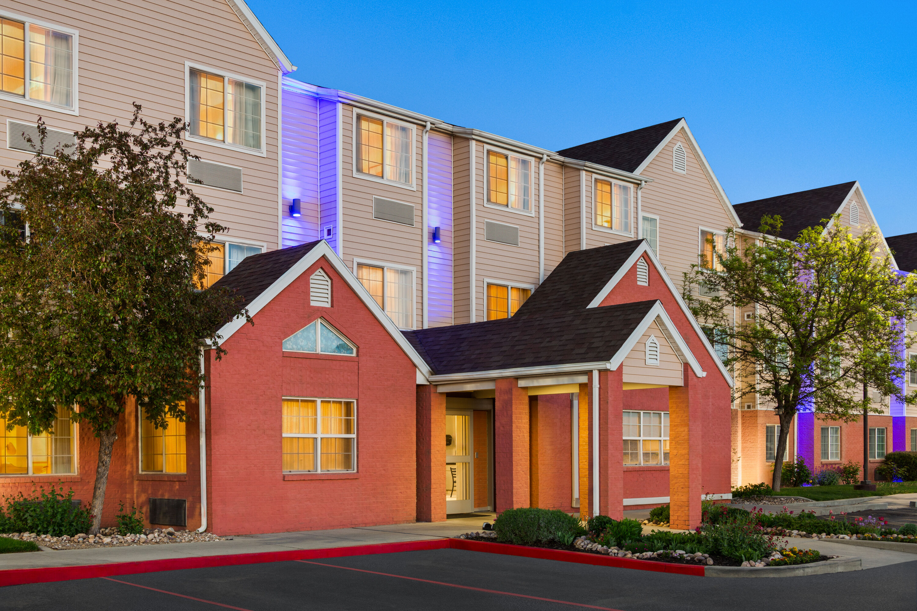 Exterior of Microtel Inn & Suites by Wyndham Salt Lake City Airport hotel in Salt Lake City, Utah