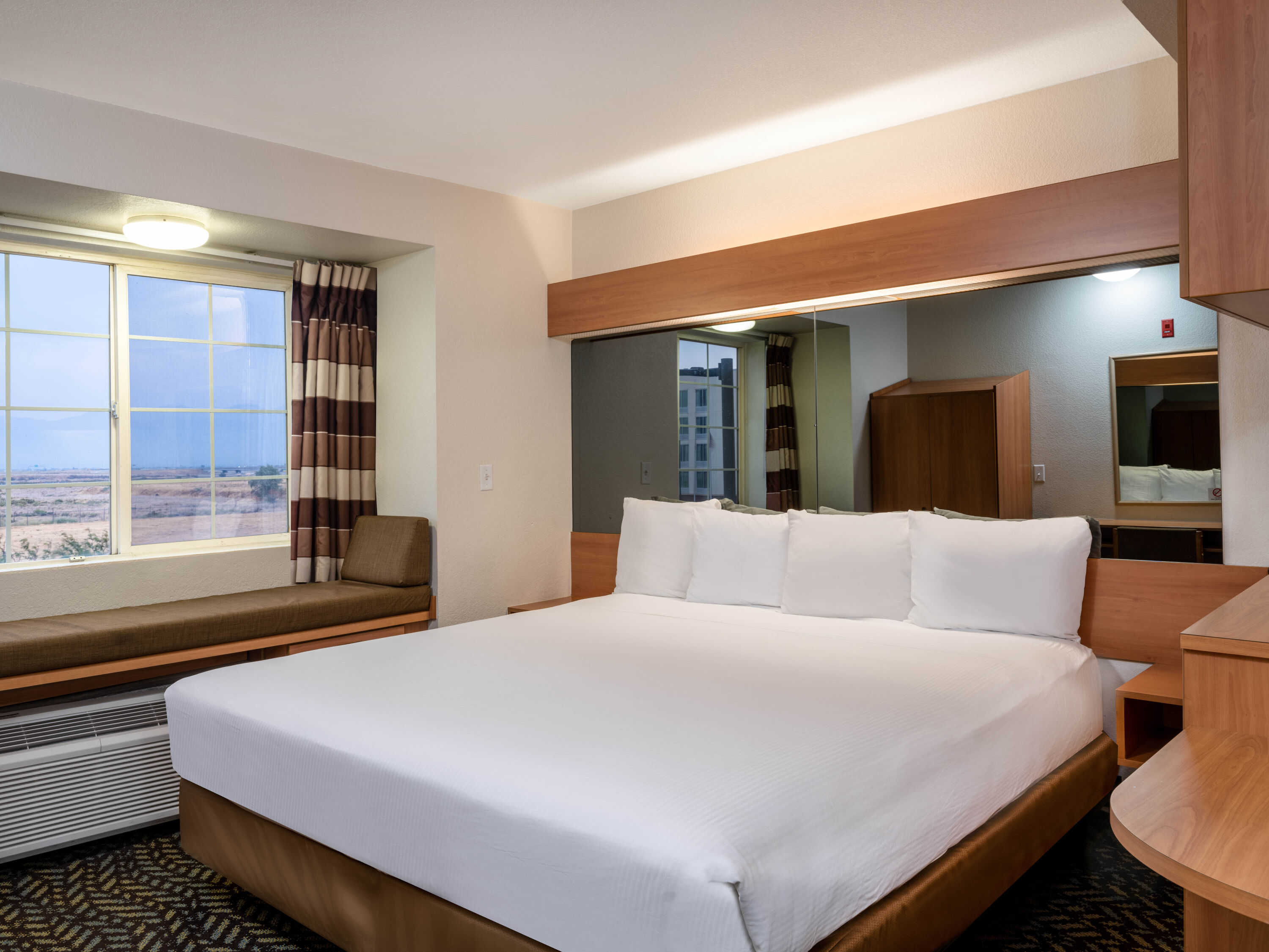 Microtel Inn & Suites by Wyndham Salt Lake City Airport suite in Salt Lake City, Utah