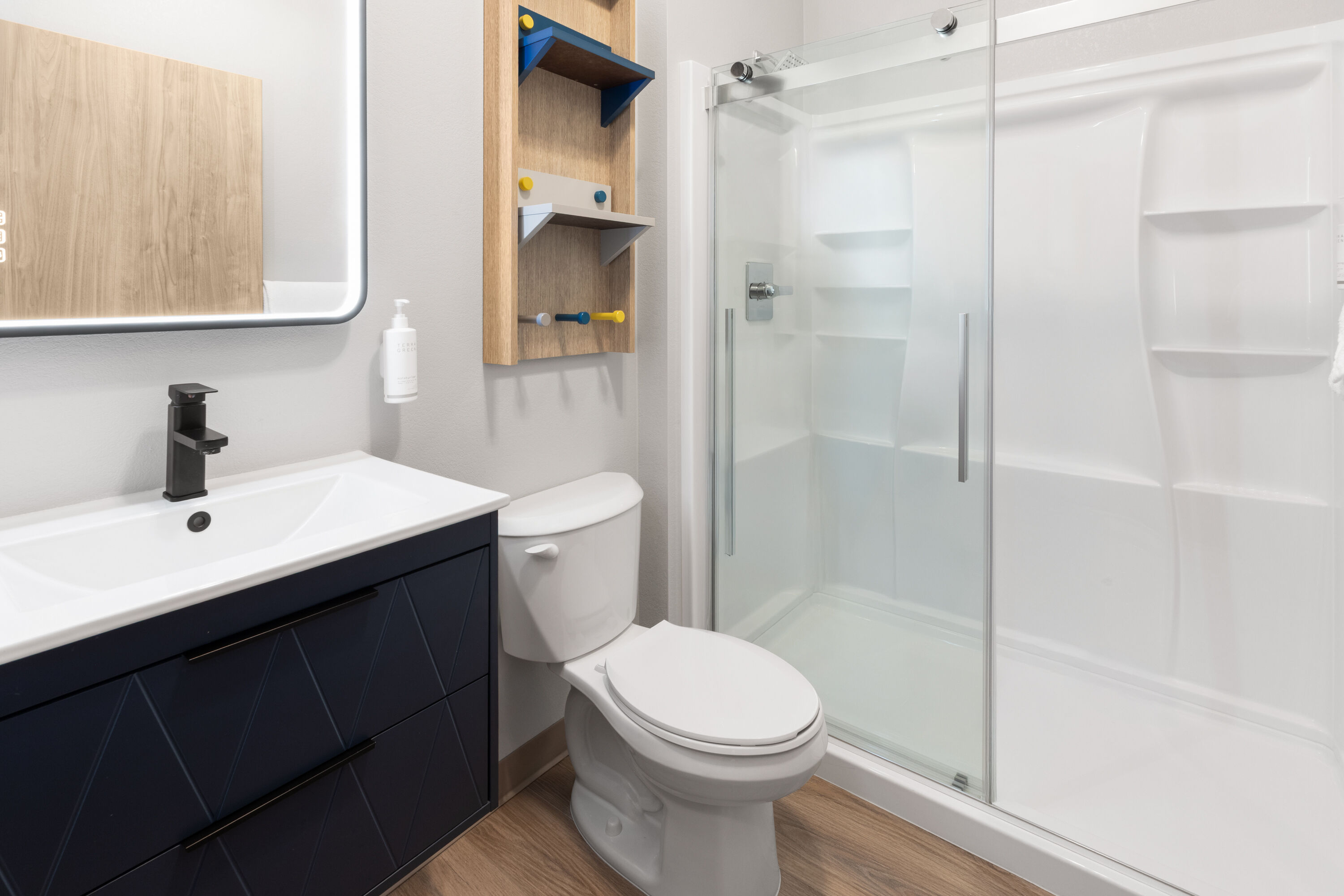 Guest room bath at the Microtel Inn & Suites by Wyndham Tooele in Tooele, Utah