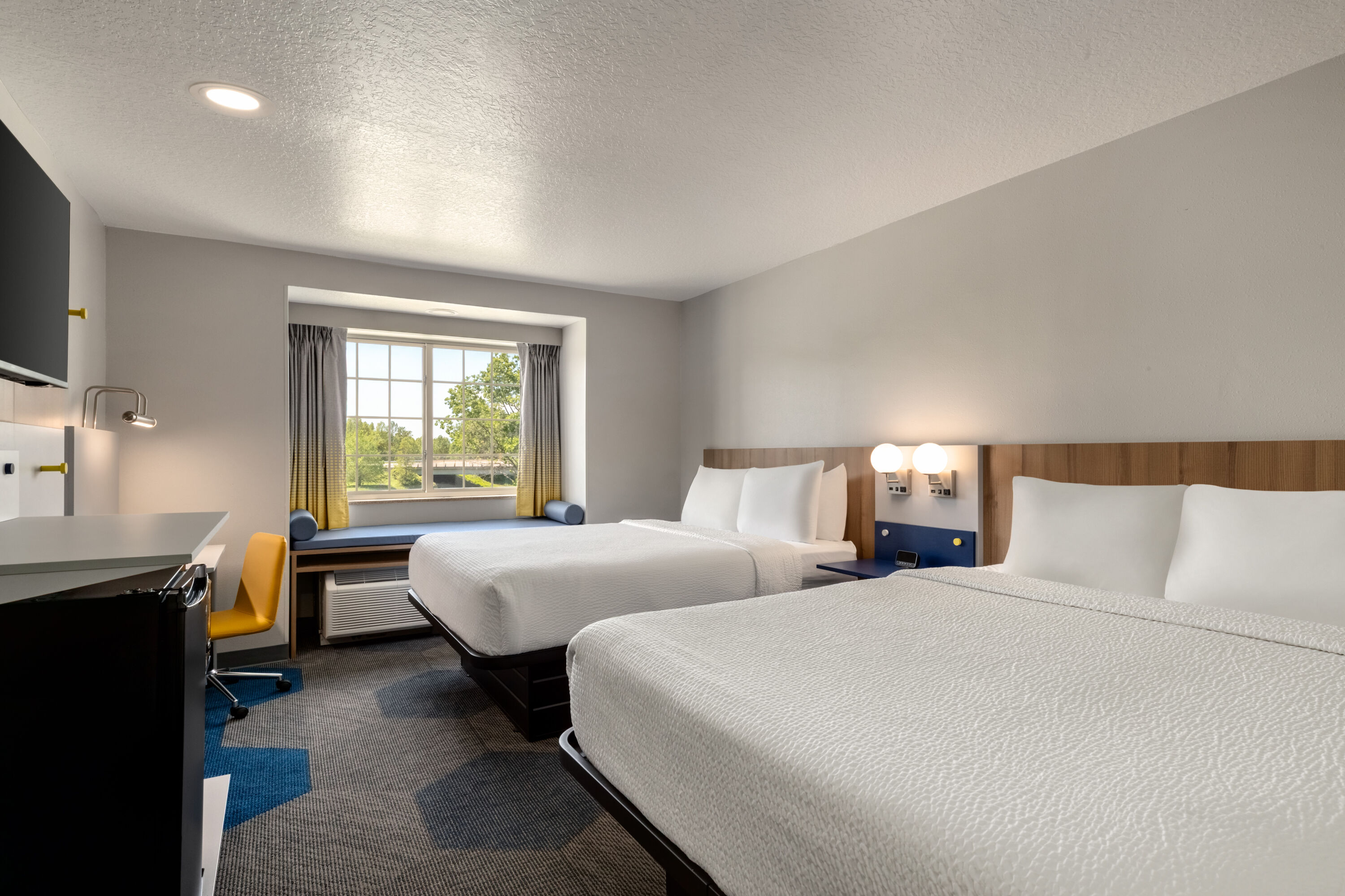 Guest room at the Microtel Inn & Suites by Wyndham Culpeper in Culpeper, Virginia