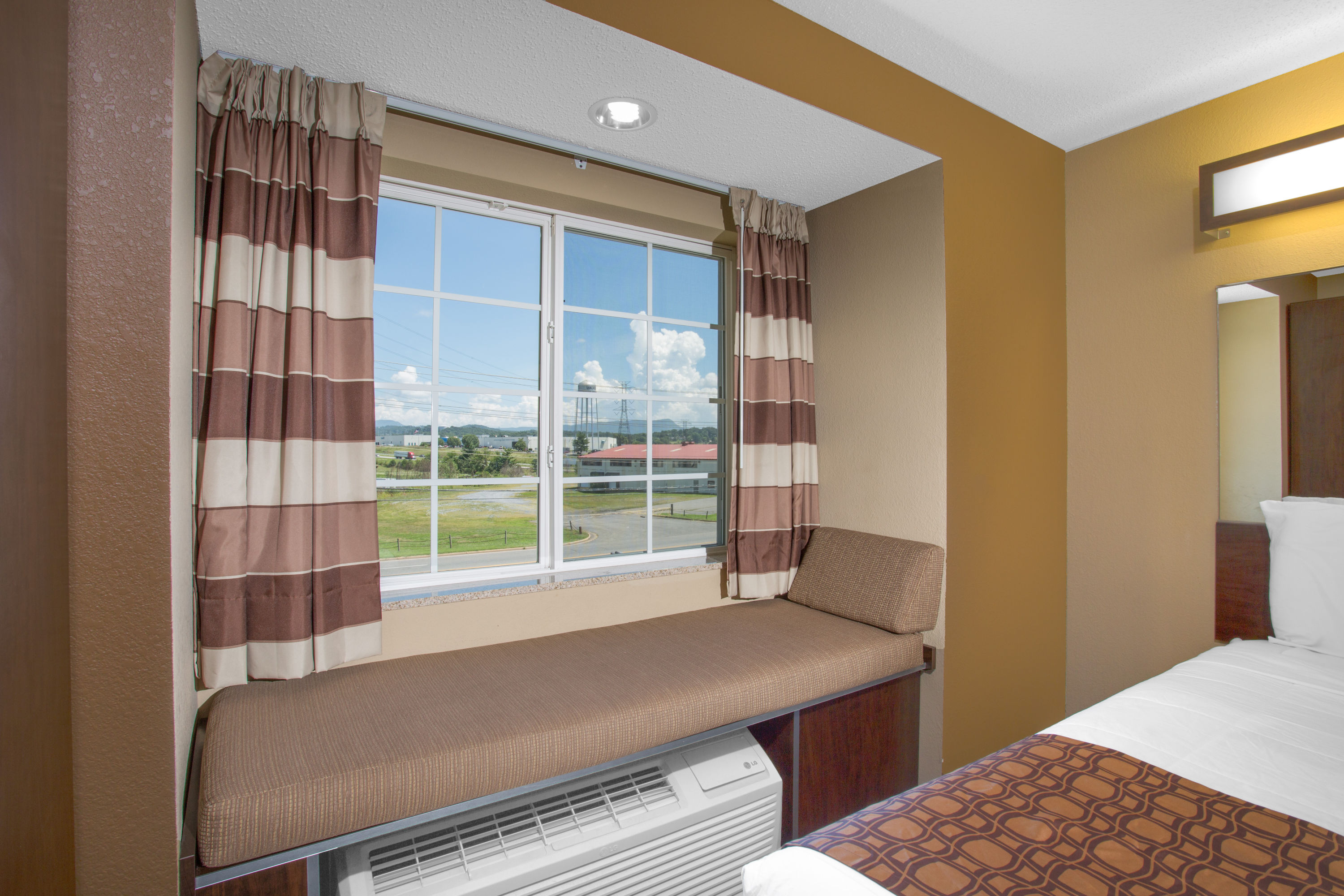 Microtel Inn Amp Suites By Wyndham Harrisonburg
