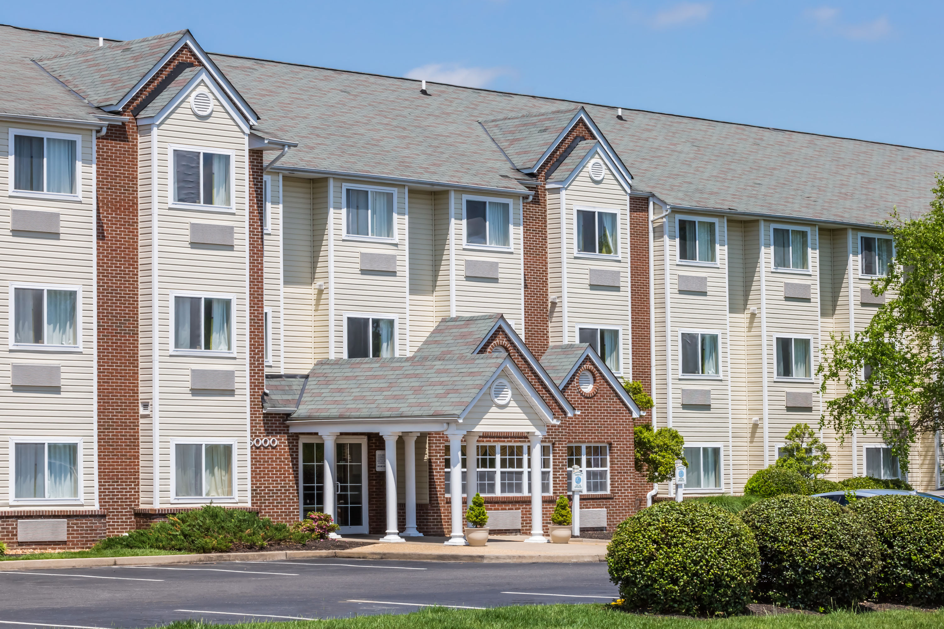Microtel Inn Amp Suites By Wyndham Richmond Airport
