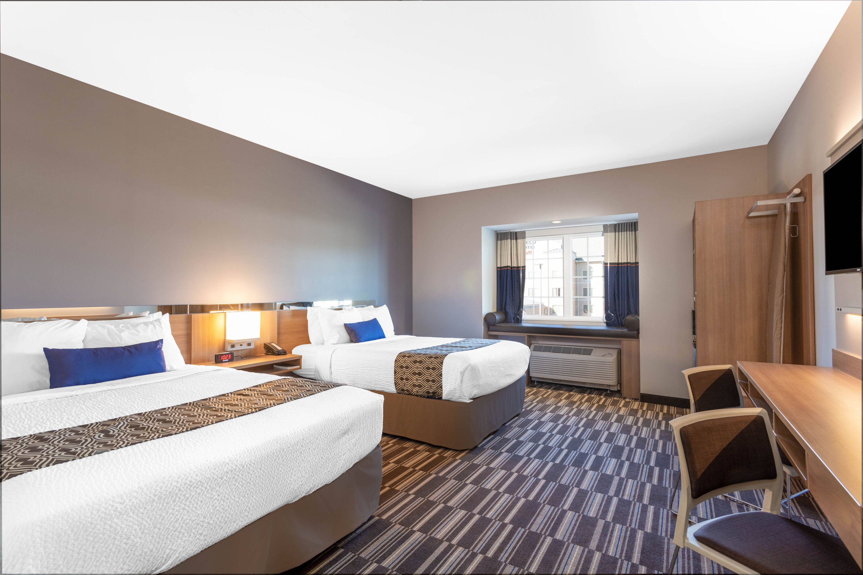 hotel rooms in south hill va
