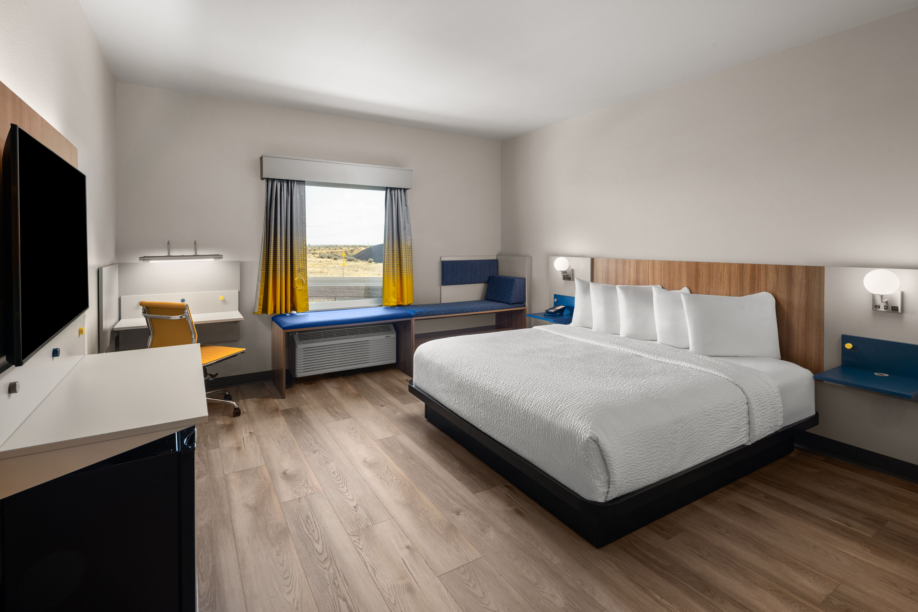 Guest room at the Microtel Inn & Suites by Wyndham Ephrata in Ephrata, Washington