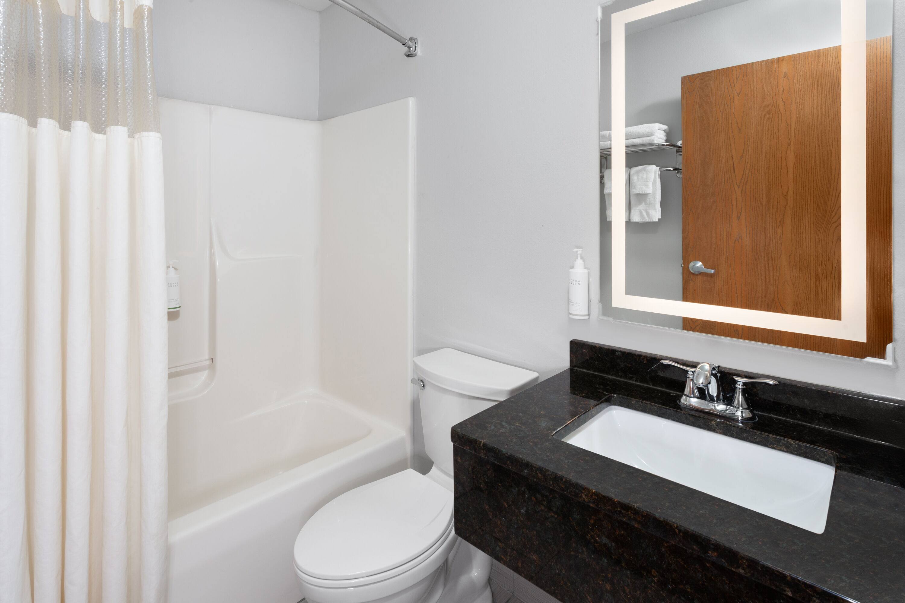 Microtel Inn Suites By Wyndham Janesville Janesville Wi - 