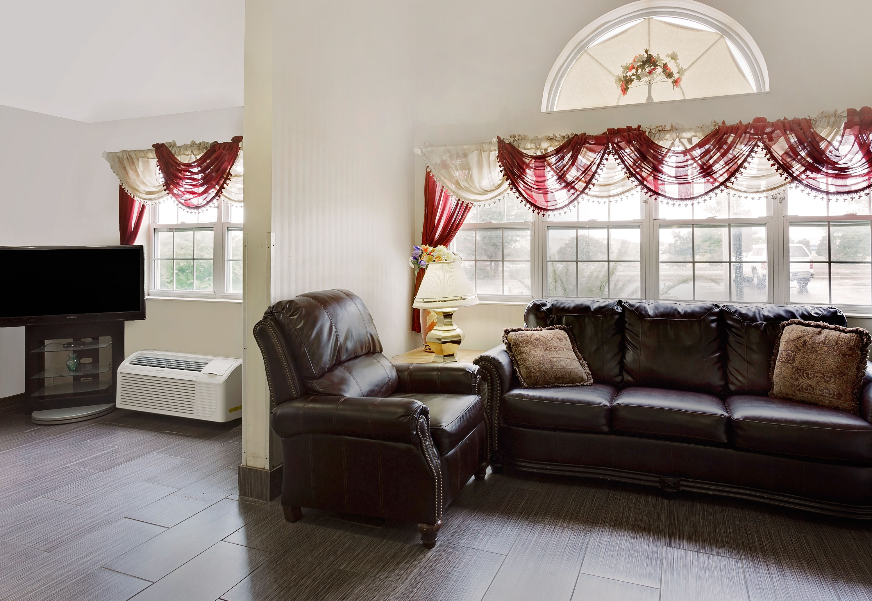 Microtel Inn & Suites by Wyndham Madison East | Madison, WI Hotels