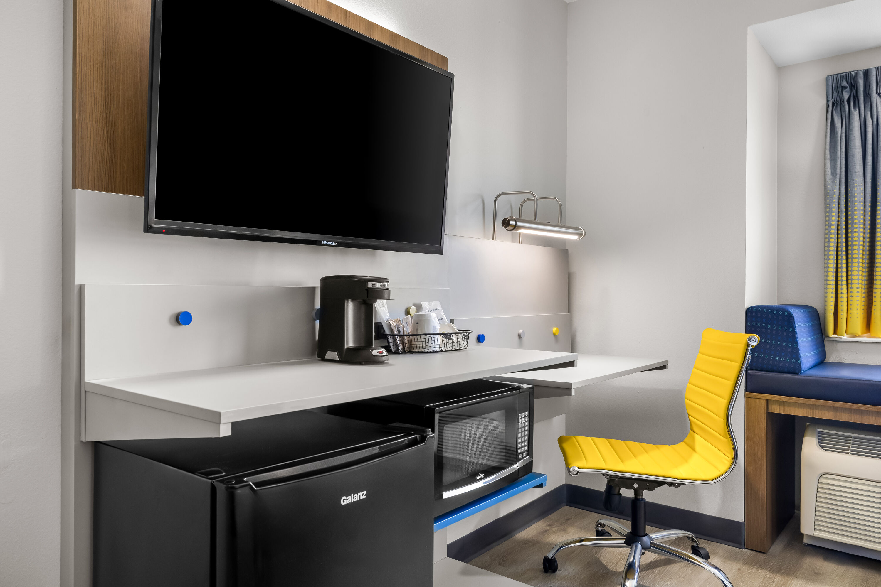 Microtel Inn & Suites by Wyndham Prairie du Chien suite in Prairie du Chien, Wisconsin