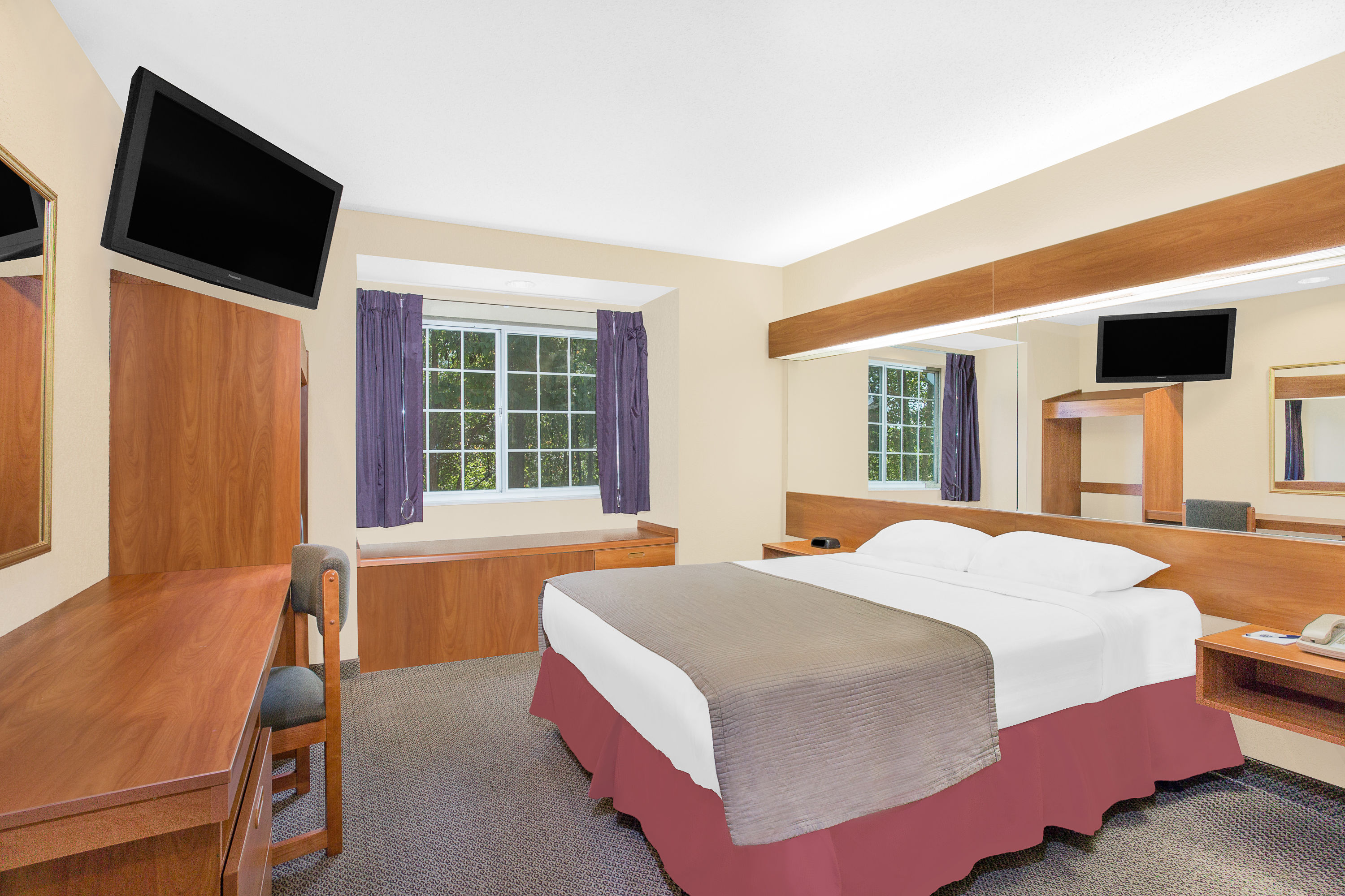 Guest room at the Microtel Inn & Suites by Wyndham Beckley East in Beckley, West Virginia