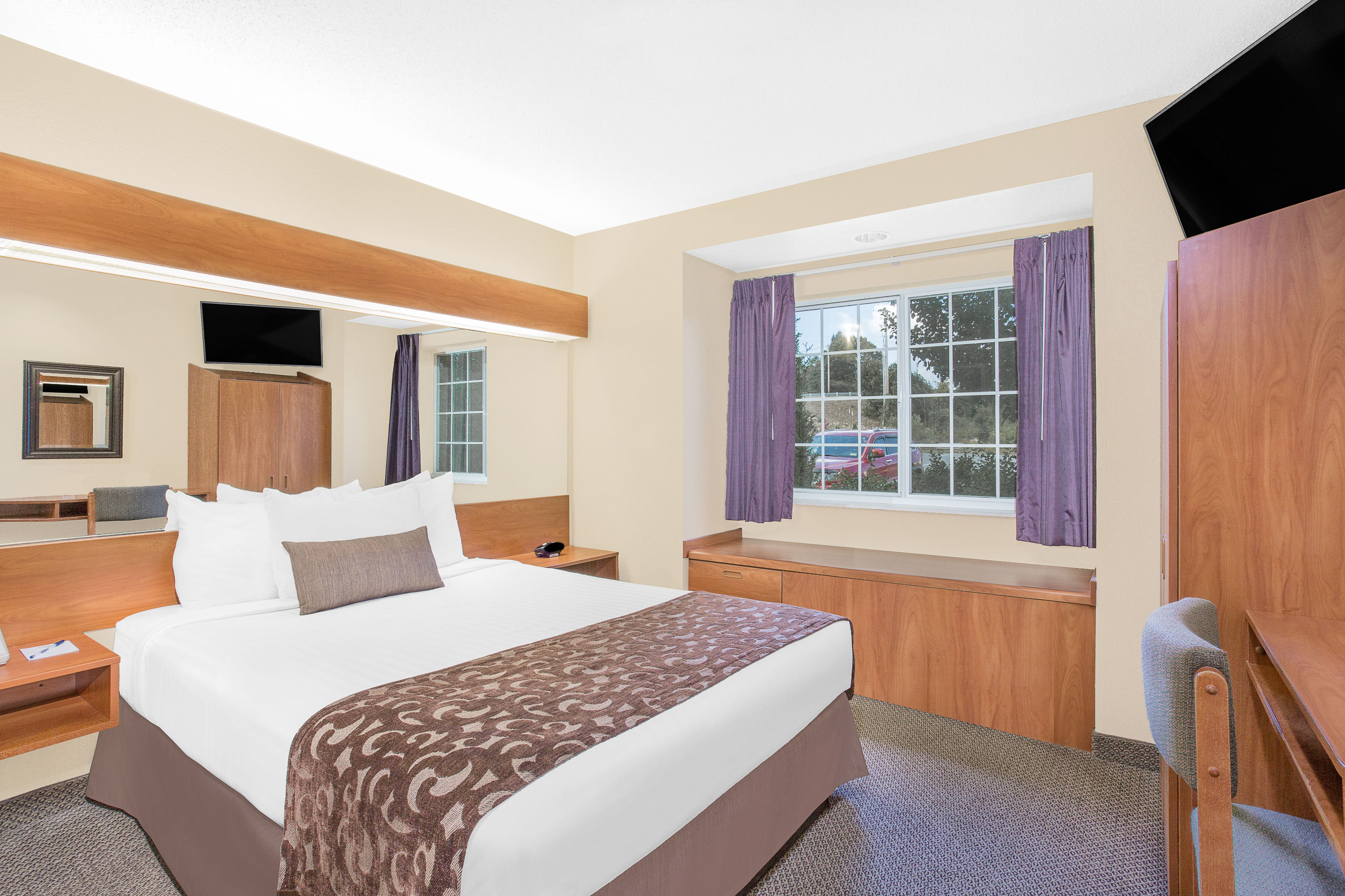 Guest room at the Microtel Inn & Suites by Wyndham Beckley East in Beckley, West Virginia