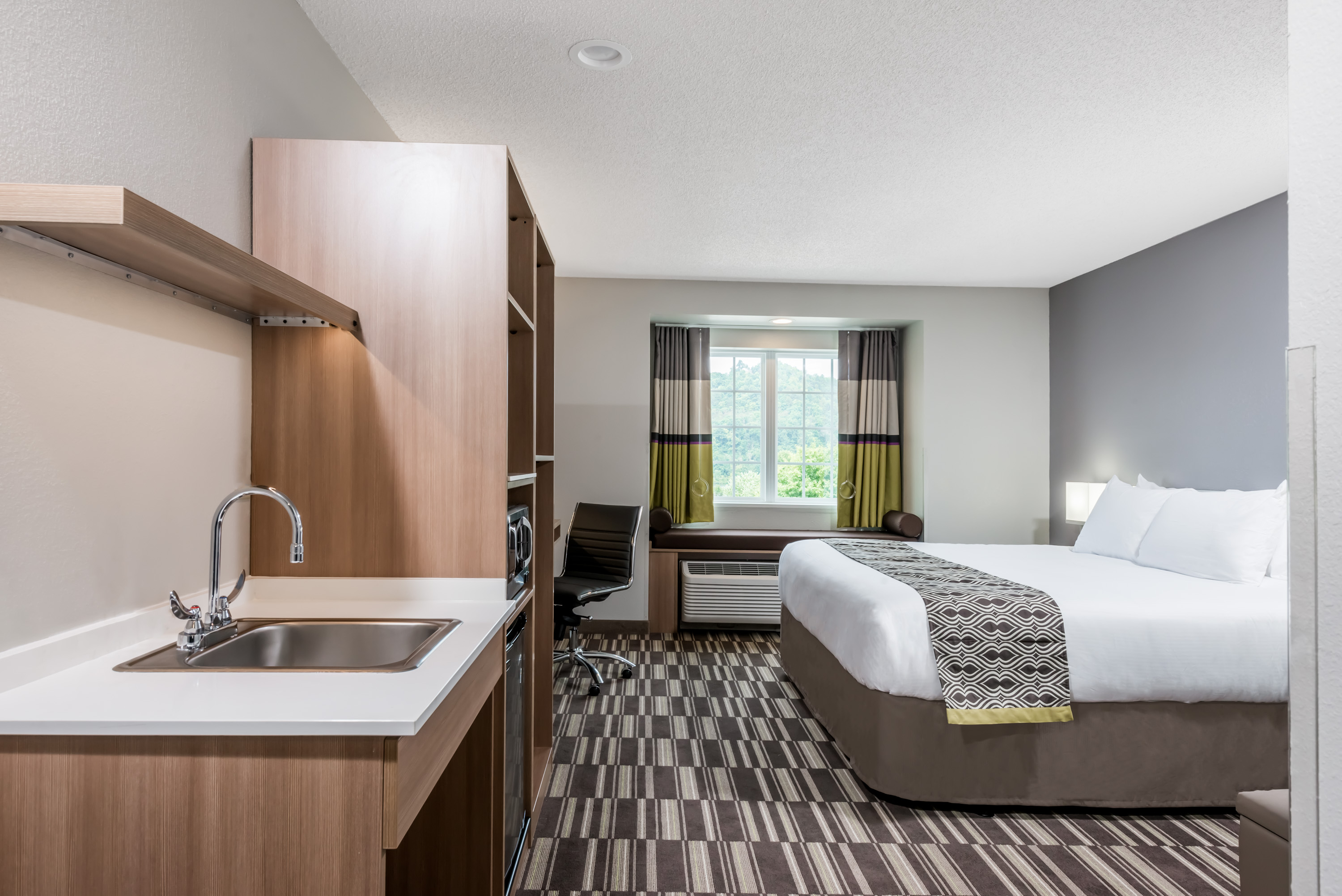 Microtel Inn & Suites by Wyndham New Martinsville suite in New Martinsville, West Virginia