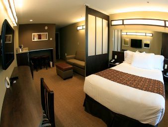Microtel Inn & Suites by Wyndham Wheeling at The Highlands suite in Triadelphia, West Virginia