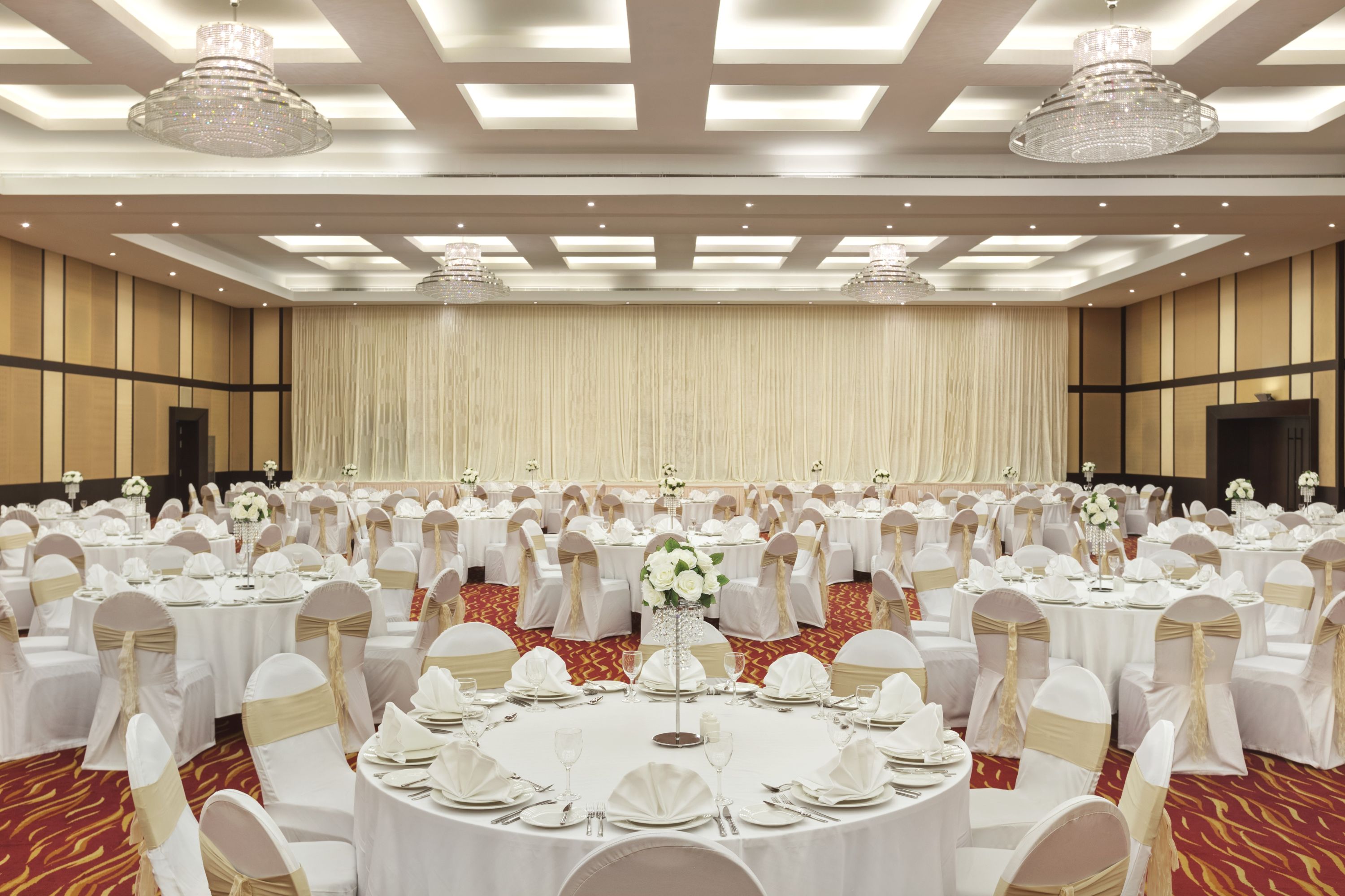 Ramada Hotel & Suites by Wyndham Ajman | Ajman, AE Hotels