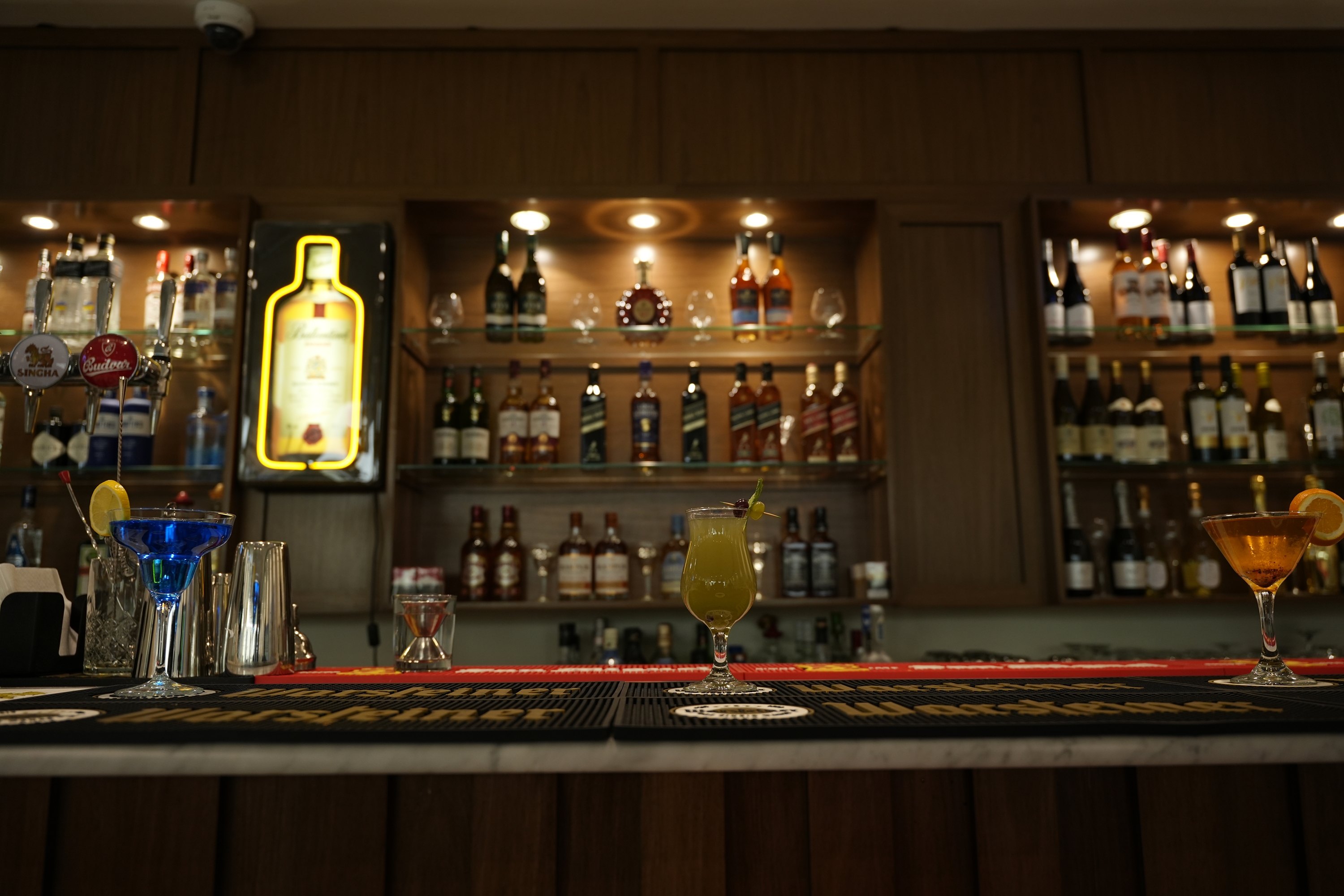 Bar at Ramada by Wyndham Abu Dhabi Al Sharia in Al Rahbah, Other than US/Canada