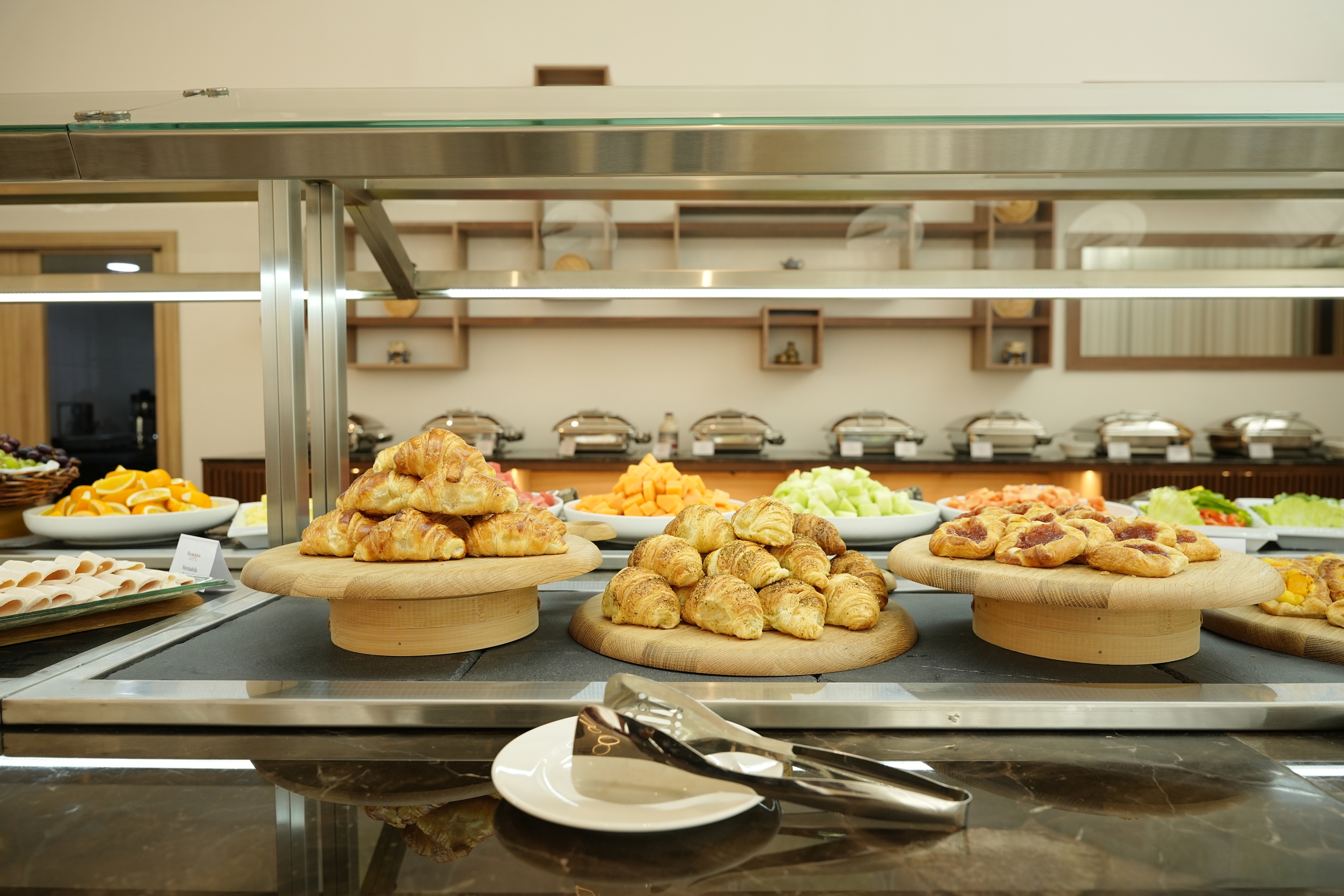 Ramada by Wyndham Abu Dhabi Al Sharia restaurant in Al Rahbah, Other than US/Canada