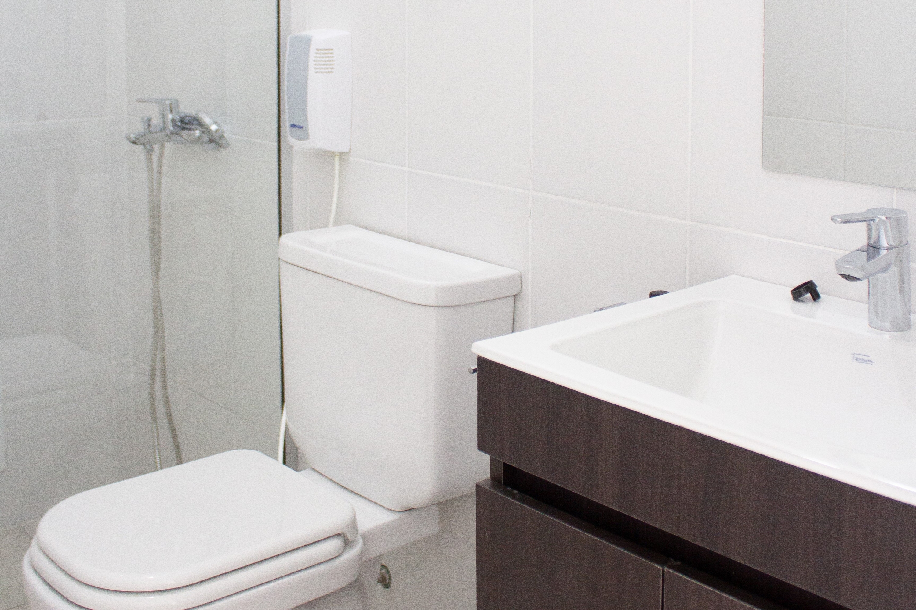 Guest room bath at the Ramada Residences by Wyndham Puerto Madryn CQ Mitre in Puerto Madryn, Other than US/Canada