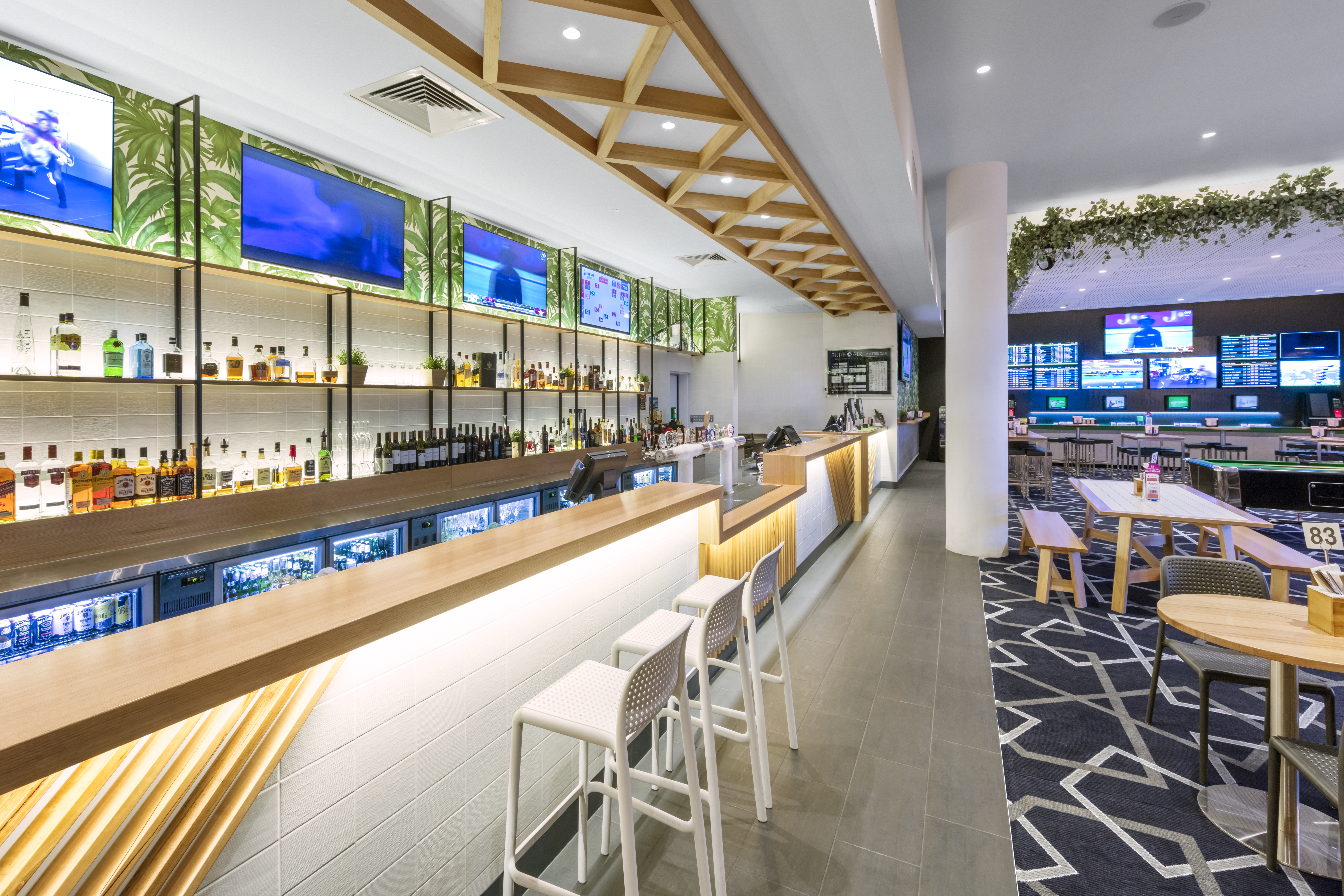 Bar at Ramada By Wyndham Marcoola Beach in Marcoola, Other than US/Canada