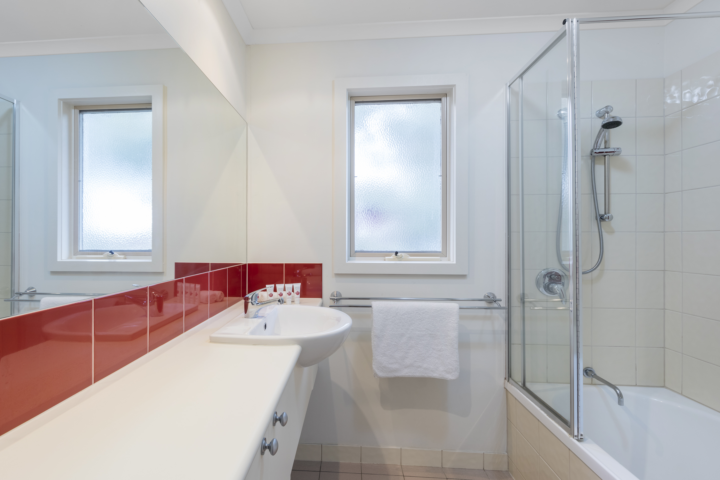 Guest room at the Ramada Resort by Wyndham Phillip Island in Phillip Island, Other than US/Canada