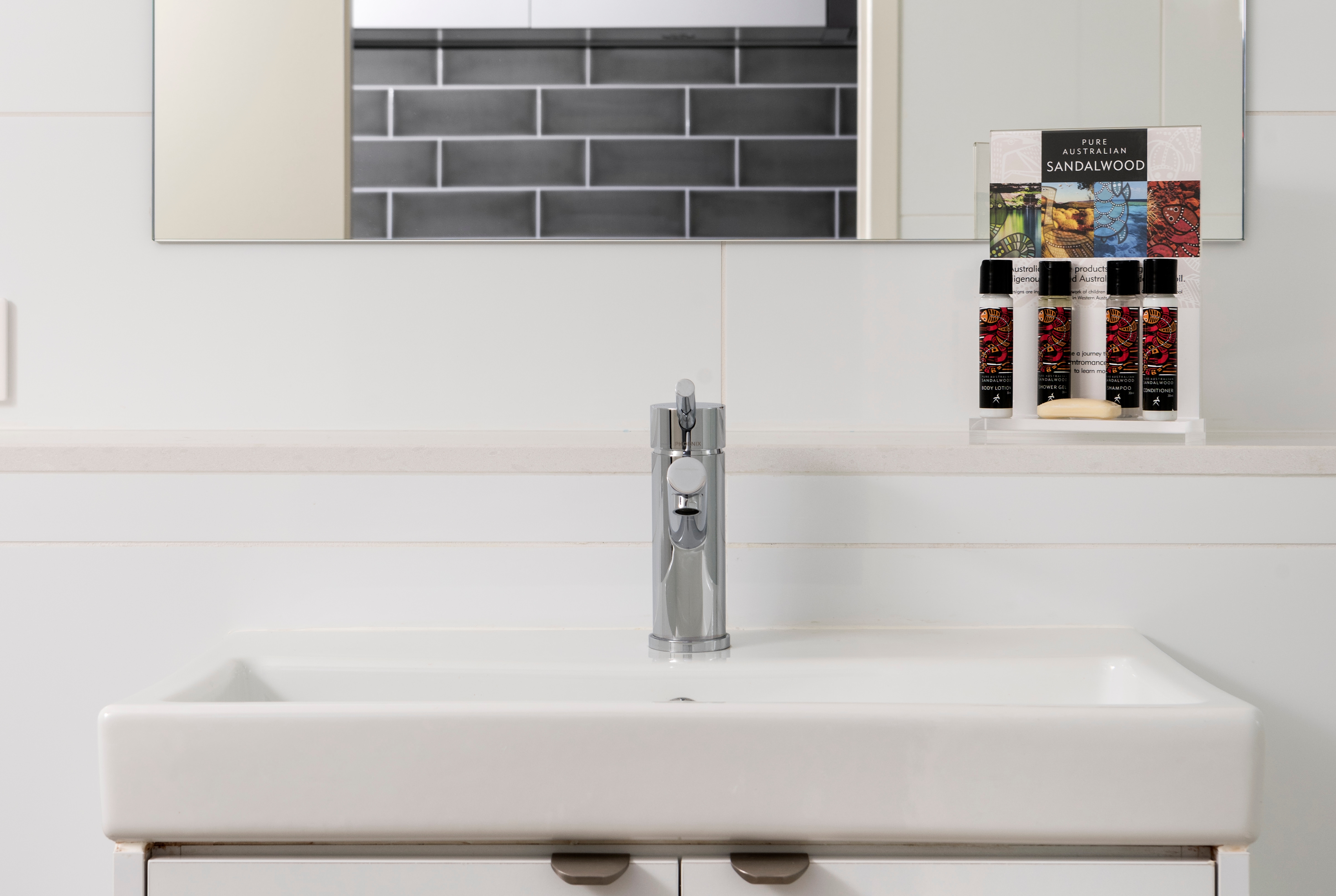 Guest room bath at the Ramada by Wyndham VetroBlu Scarborough Beach in Scarborough Beach, Other than US/Canada